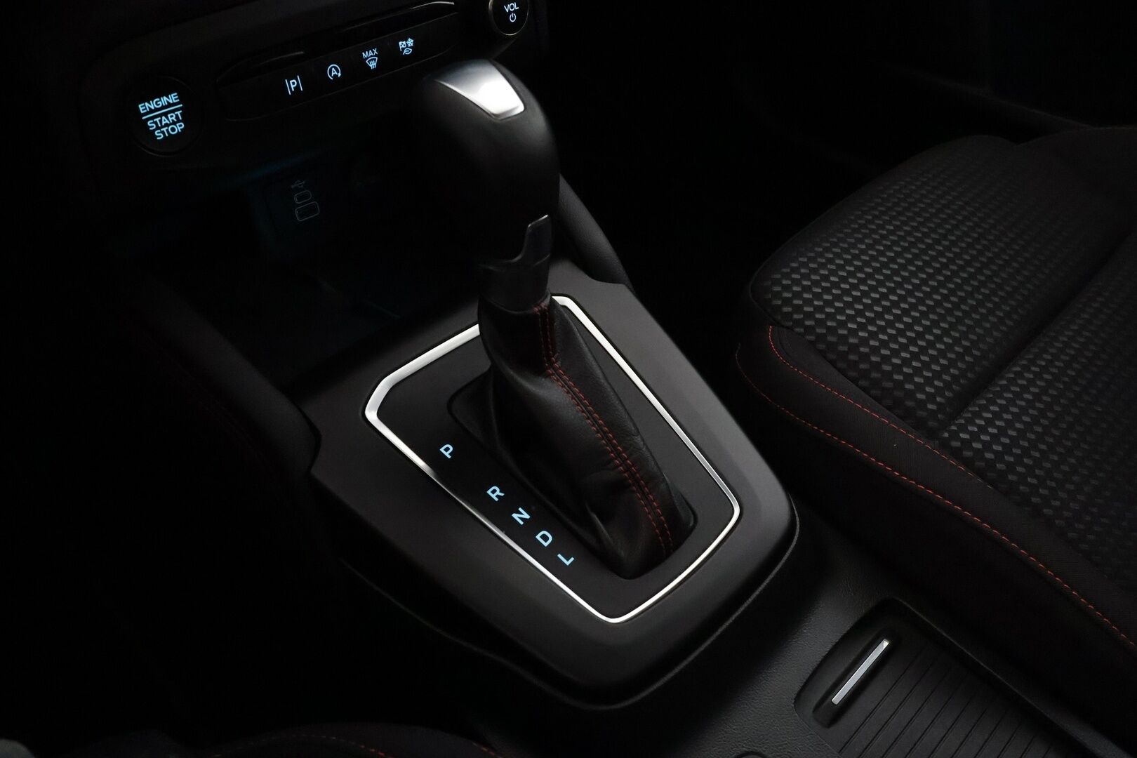 FORD FOCUS 2024 1.0 EcoBoost Hybrid Powershift 155hv (kevythybridi) A7 ST-Line Wagon - | Panorama | B&O | ACC | Koukku | LED | P.Kamera | Katveavustin | Kaistavahti | Keyless | Digimittaristo | Ratinlämmitys | Merkkihuollot | - KORKO VAIN 3,99 %