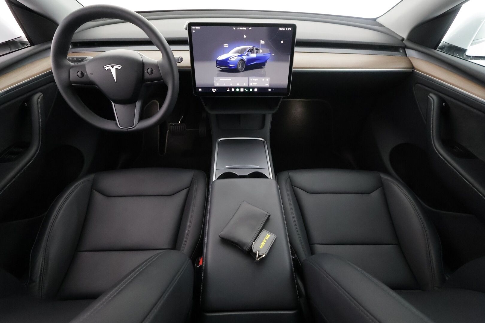 Tesla Model Y 2024 Long Range - | ACC | ILP | Matrix | Ryzen | Lasikatto | Sähkönahat | Muistipenkki | Premium Audio | P.kamera | Autosteer | Lämm. ratti | 2x renkaat aluin | 