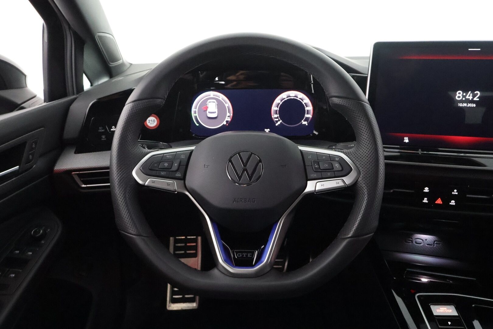 VOLKSWAGEN GOLF 2026 GTE 1.5 eHybrid 200kW DSG - | ACC | Koukku | Matrix-LED | DCC Alusta | P.Kamera | Ratinlämmitys | HUD | Apple&Android | Merkkihuollettu | Kahdet Renkaat |