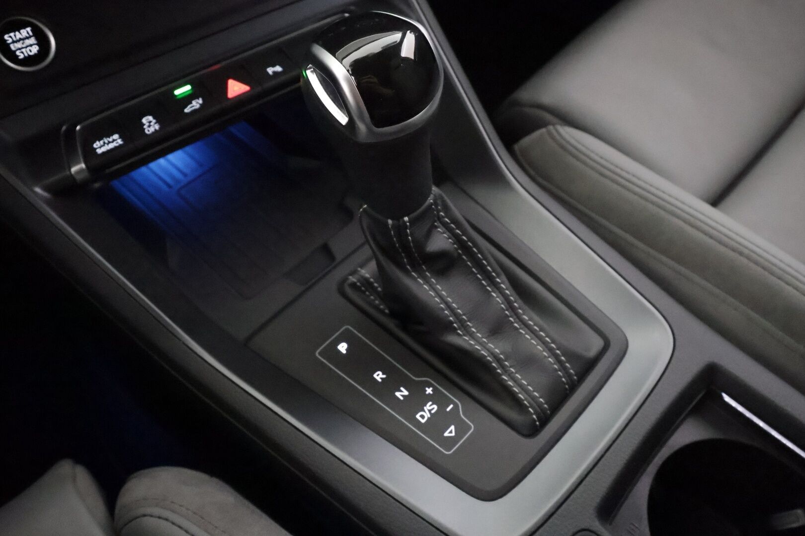AUDI Q3 2021 Sportback S line 45 TFSIe 180kW S tronic - | ACC | Koukku | B&O | 2x S-line | Sporttinahat | Muistipenkki | Matrix | 360° | Ambient light | Digimittaristo | Keyless | Merkkihuollettu | 2x renkaat aluin |