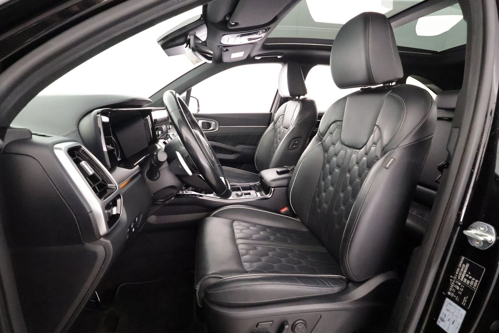 KIA SORENTO 2021 1,6 T-GDI Plug-in Hybrid AWD Business Luxury AT 7P - | ACC | Koukku | HUD | 360° | Ilm. sähkönahat | Panorama | BOSE | Muistipenkki | HDA | BSM | Digimittaristo | Merkkihuollot | ALV | 