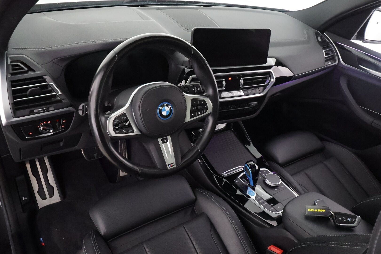 BMW IX3 2022 G08 M Sport Charged - | ACC | ILP | Koukku | Adapt. LED | Sporttinahat sähköllä | Muistipenkki | Panorama | P.kamera | Lane Assist | Navi | Lämm. ratti | 2x renkaat aluin | - KORKO VAIN 3,99 %