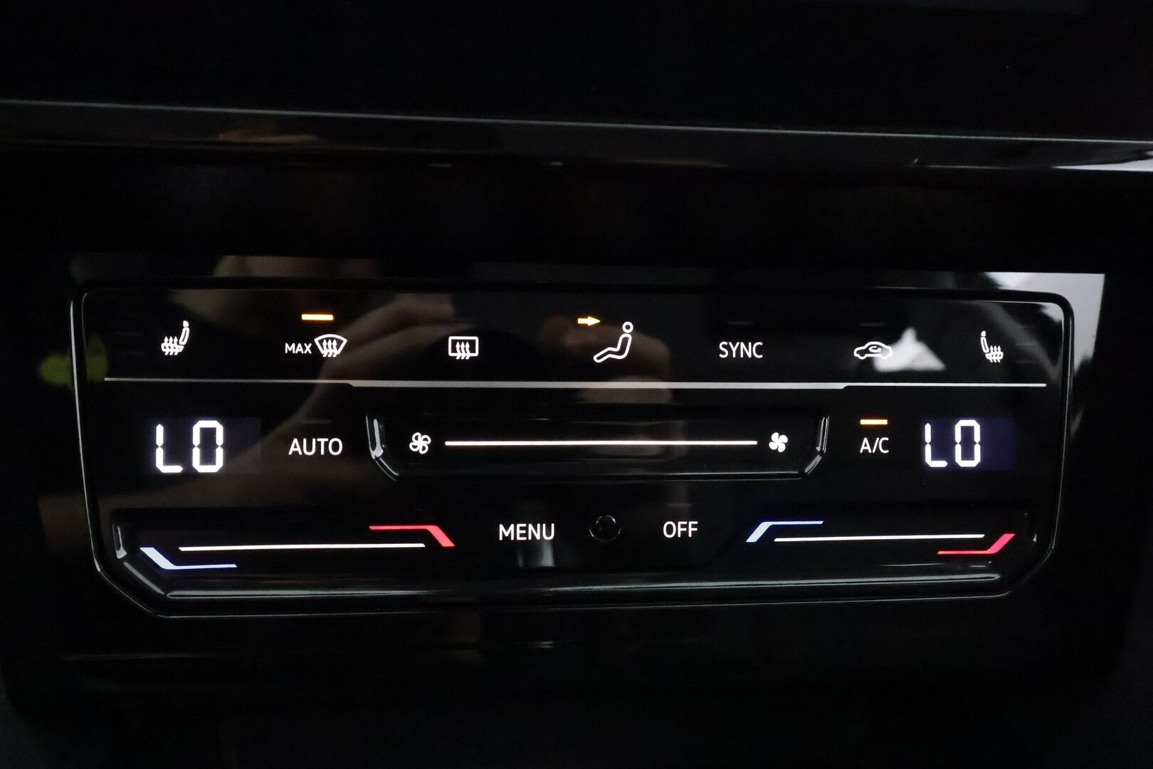 Volkswagen Passat 2023 Variant Comfort Business 1,5 TSI EVO 110 kW DSG-automaatti - | ACC | Koukku | P.Tutkat | Ergocomfort Istuin | Navi | LED | Apple&Android | Merkkihuollettu |