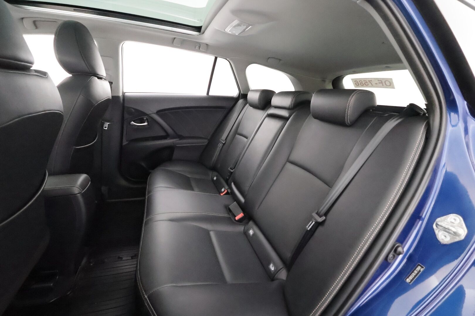 TOYOTA AVENSIS 2016 1,8 Touring Sports Premium - | Koukku | Muistipenkki kuljettajalla | Sähkönahat | Lasikatto | P.kamera | Keyless | Navi | AFS-LED | Lohko+sisälämmitin | Kaistavahti | RSA | 