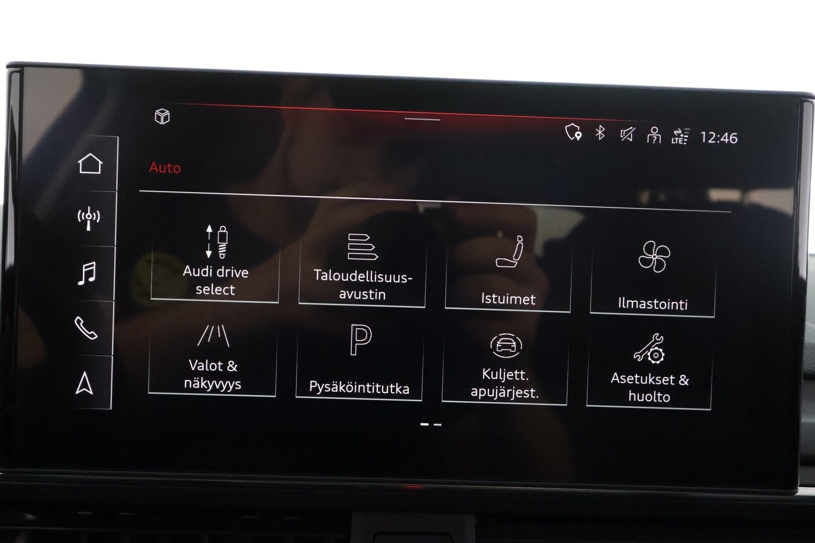 Audi A4 2023 Avant Business 40 TFSI 150 kW MHEV S tronic - | ACC | LED | P.Kamera | Sporttipenkit | Digimittaristo | Apple&Android | Merkkihuollettu |