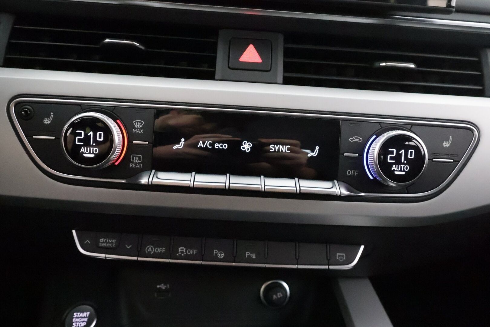Audi A4 2023 Avant Business 40 TFSI 150 kW MHEV S tronic - | ACC | LED | P.Kamera | Sporttipenkit | Digimittaristo | Apple&Android | Merkkihuollettu |
