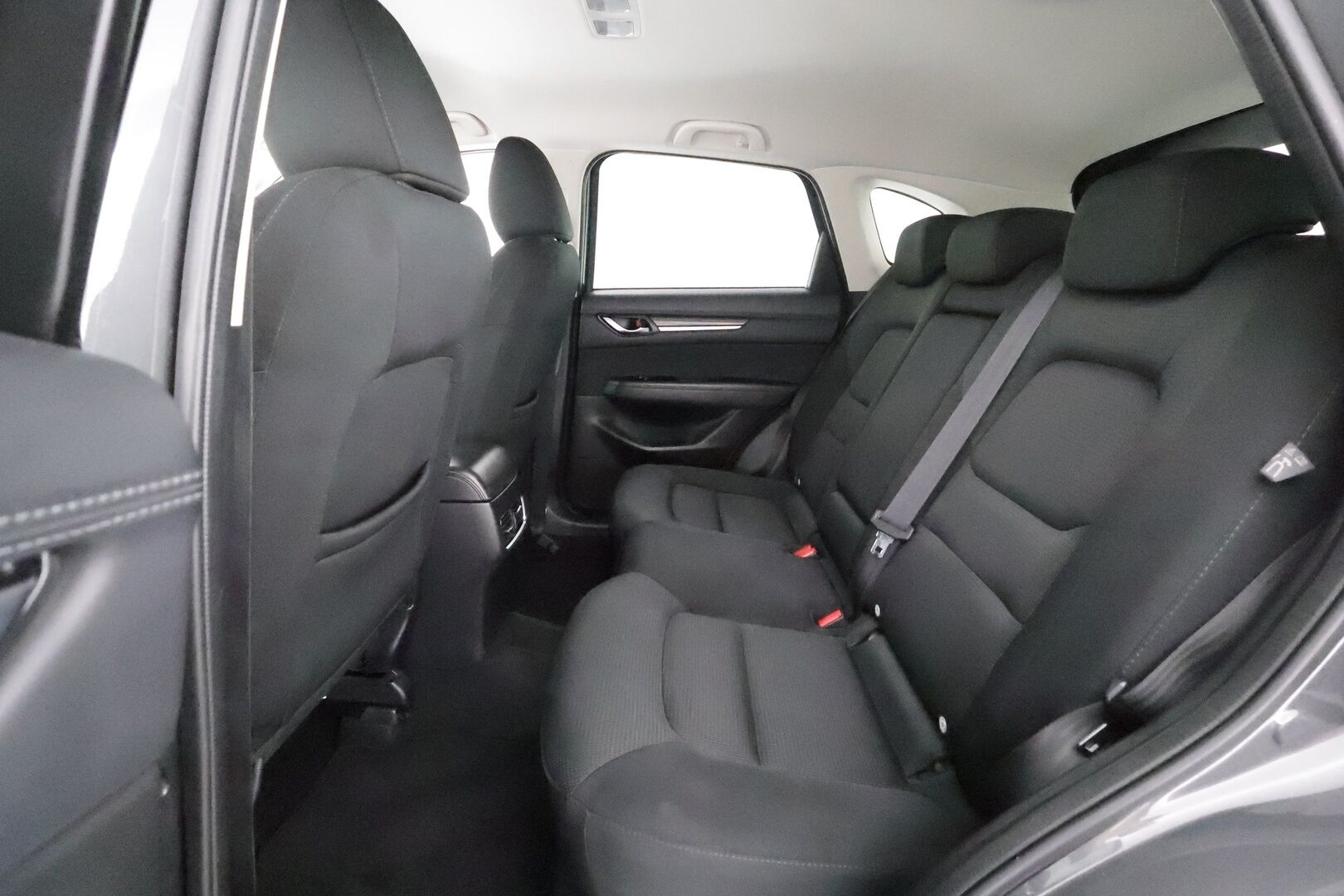 MAZDA CX-5 2018 2,5 SKYACTIV-G AWD Premium Business - | ACC | Webasto | HUD | BOSE | P.kamera | Adapt. LED | Keyless | Apple & Android | Lämm. ratti | Lane Assist | BSM | Merkkihuollot | 2x renkaat aluin |