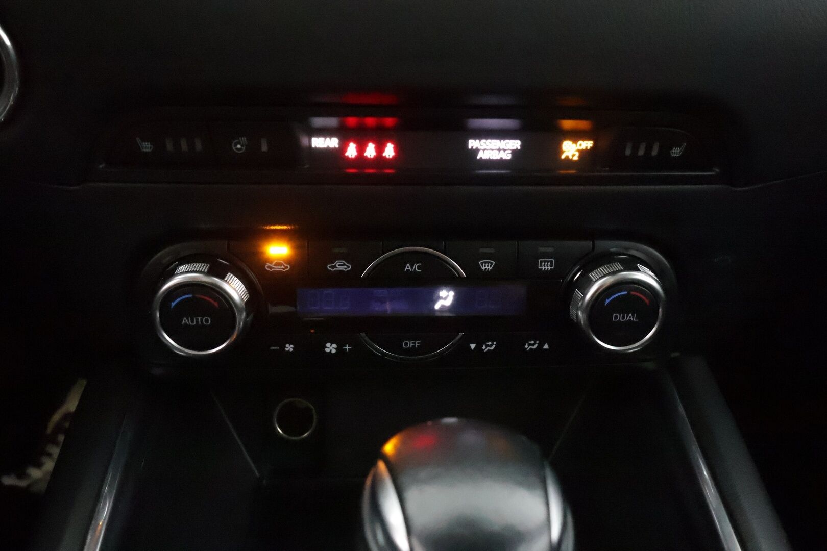 MAZDA CX-5 2018 2,5 SKYACTIV-G AWD Premium Business - | ACC | Webasto | HUD | BOSE | P.kamera | Adapt. LED | Keyless | Apple & Android | Lämm. ratti | Lane Assist | BSM | Merkkihuollot | 2x renkaat aluin |