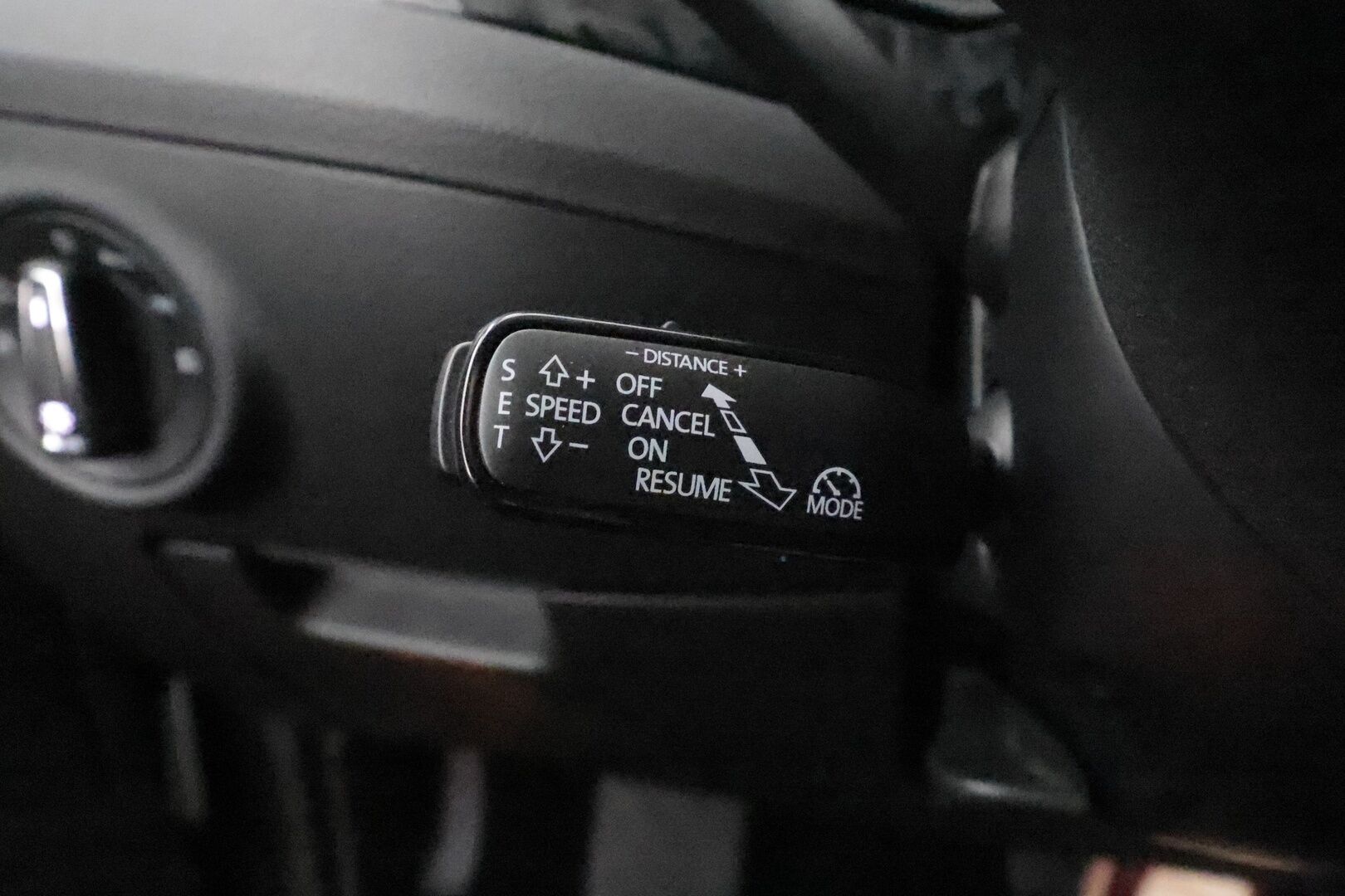 SKODA SUPERB 2018 Combi 2,0 TSI 220 L&K DSG Autom. - | ACC | PA-Lisälämmitin | LED | Canton | P.Kamera | Muistipenkit | Ratinlämmitys | Navi | Keyless | Apple&Android | Merkkihuollettu | Kahdet Renkaat | 