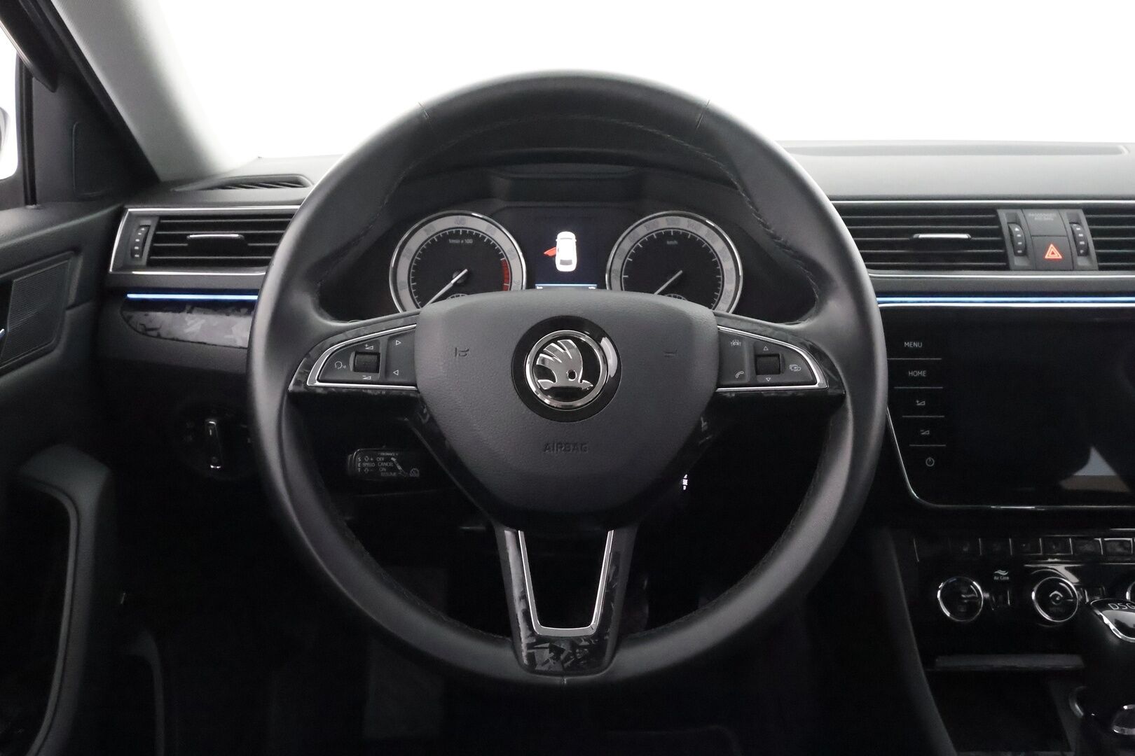SKODA SUPERB 2018 Combi 2,0 TSI 220 L&K DSG Autom. - | ACC | PA-Lisälämmitin | LED | Canton | P.Kamera | Muistipenkit | Ratinlämmitys | Navi | Keyless | Apple&Android | Merkkihuollettu | Kahdet Renkaat | 