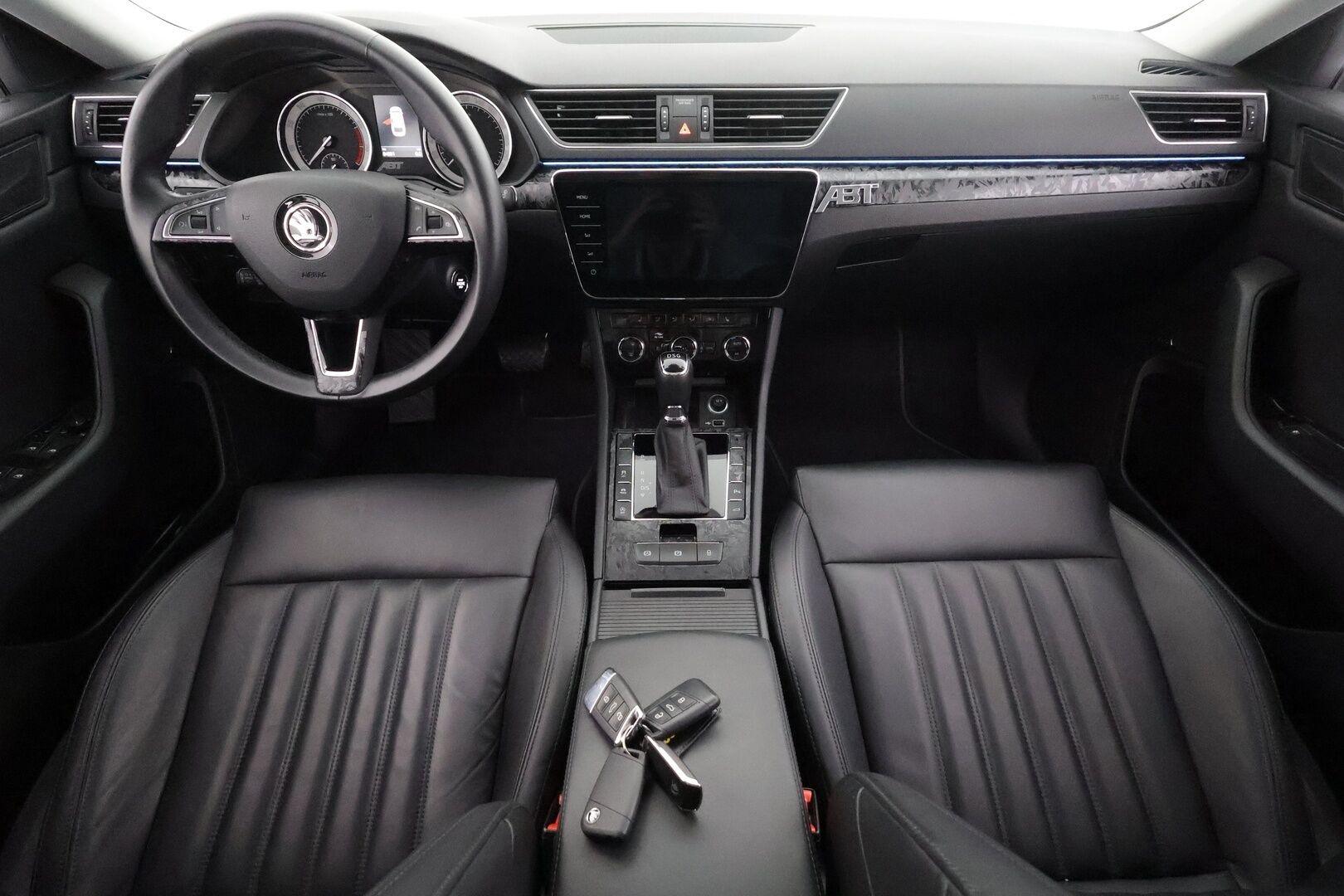 SKODA SUPERB 2018 Combi 2,0 TSI 220 L&K DSG Autom. - | ACC | PA-Lisälämmitin | LED | Canton | P.Kamera | Muistipenkit | Ratinlämmitys | Navi | Keyless | Apple&Android | Merkkihuollettu | Kahdet Renkaat | 