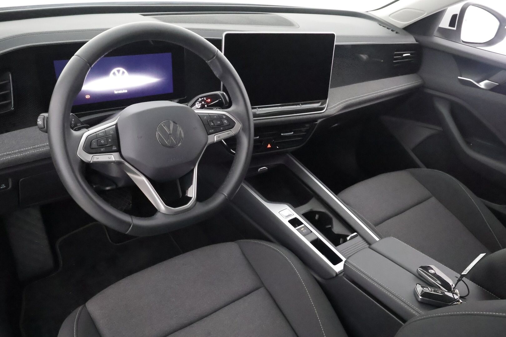VOLKSWAGEN PASSAT 2025 Variant 1.5 eTSI DSG - | ACC | LED | P.Kamera | Ratinlämmitys | Digimittaristo | Navi |  Apple&Android | Merkkihuollettu |