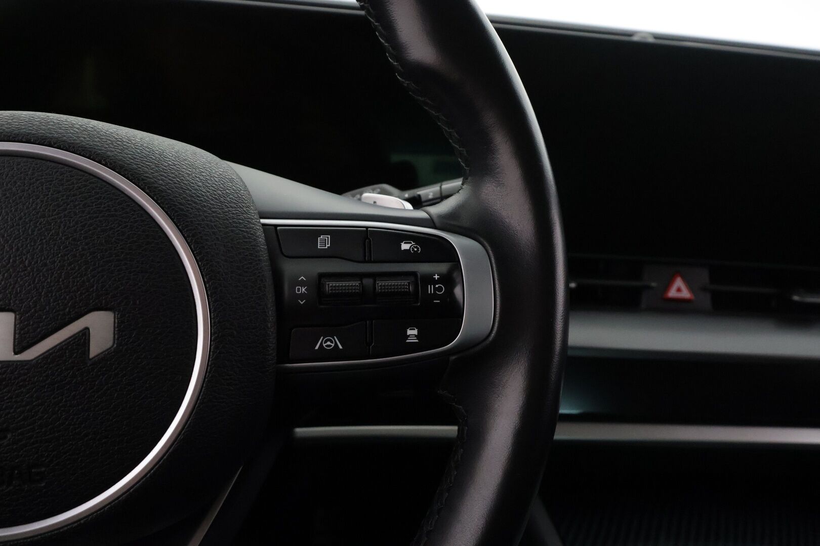 KIA SPORTAGE 2022 1,6 T-GDI AWD Plug-in Hybrid GT-Line AT 265hv - | ACC | Koukku | H/K | Ilm. sähkönahat | Kattoluukku | 360° | Muistipenkki | HDA | BSM | RCTA | Sähk. takaluukku | Lämm. ratti | 