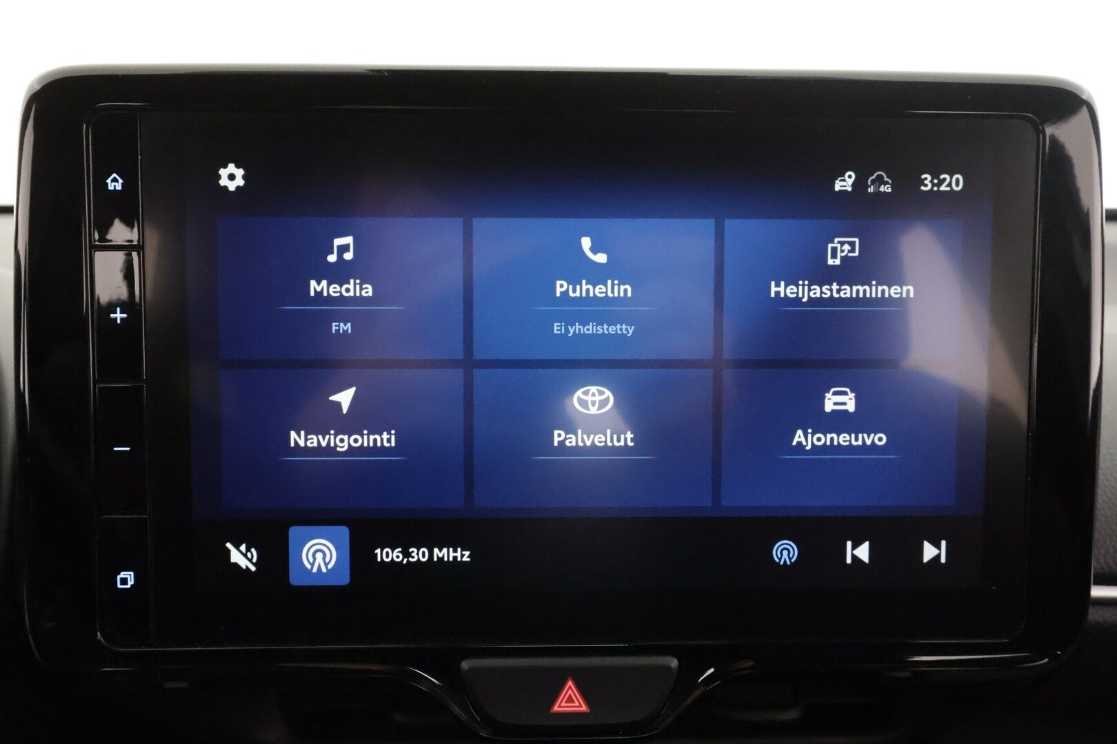 TOYOTA YARIS CROSS 2023 1.5 Hybrid Intense AWD - | ACC | LED | LTA | RSA | Navi | Keyless | Lämm. ratti | P.kamera ja tutkat | Apple & Android | Lohko+sisälämmitin | 2x renkaat aluin | 