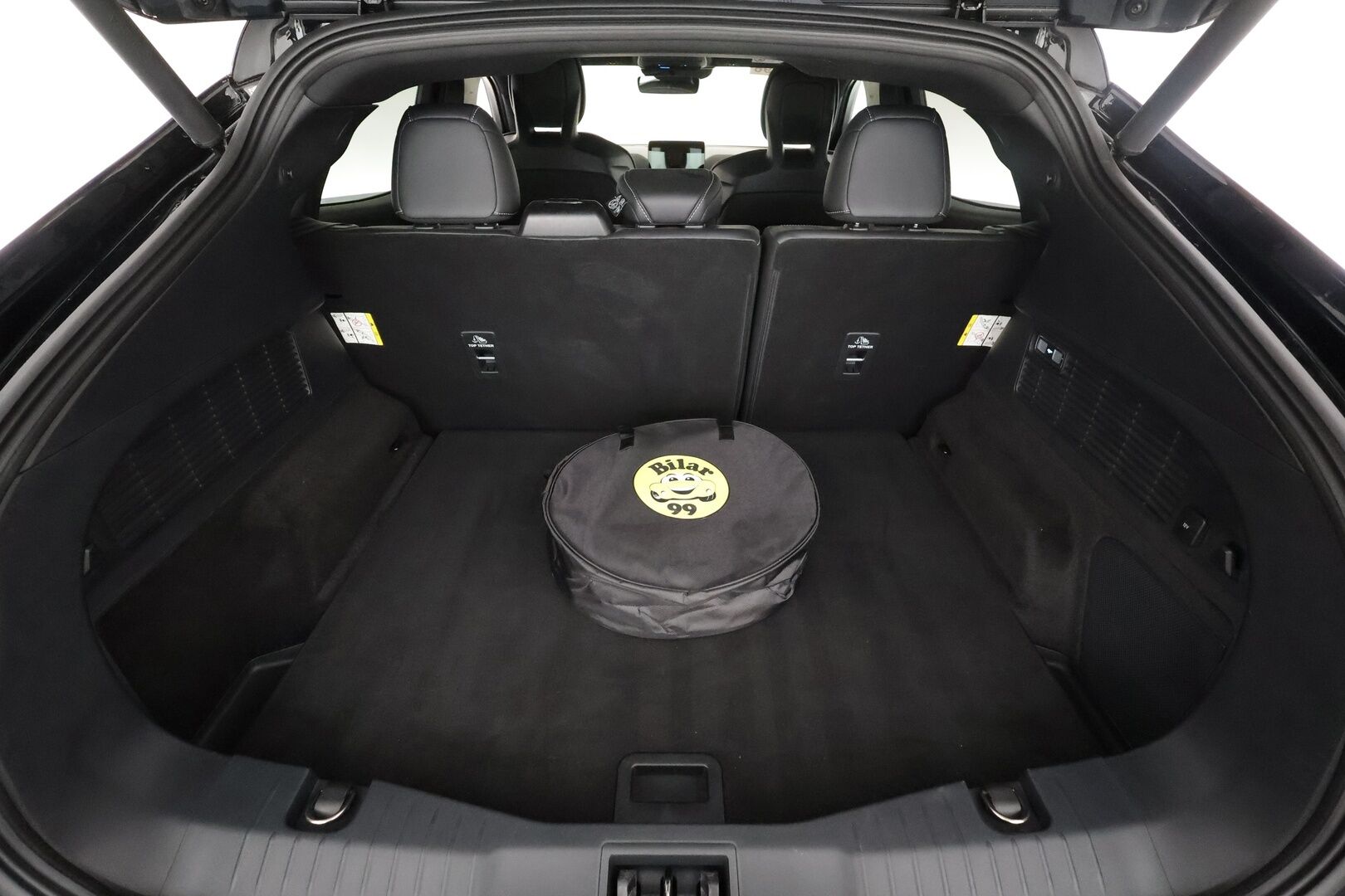 FORD MUSTANG MACH-E 2024 98kWh 487hv AWD GT 5-ovinen - | ACC | B&O | Lasikatto | Muistipenkki | Nahka-alcantara | 360° | Matrix | Ambient light | Lämm. ratti | Lane Assist | BLIS | RCTA | Keyless | 