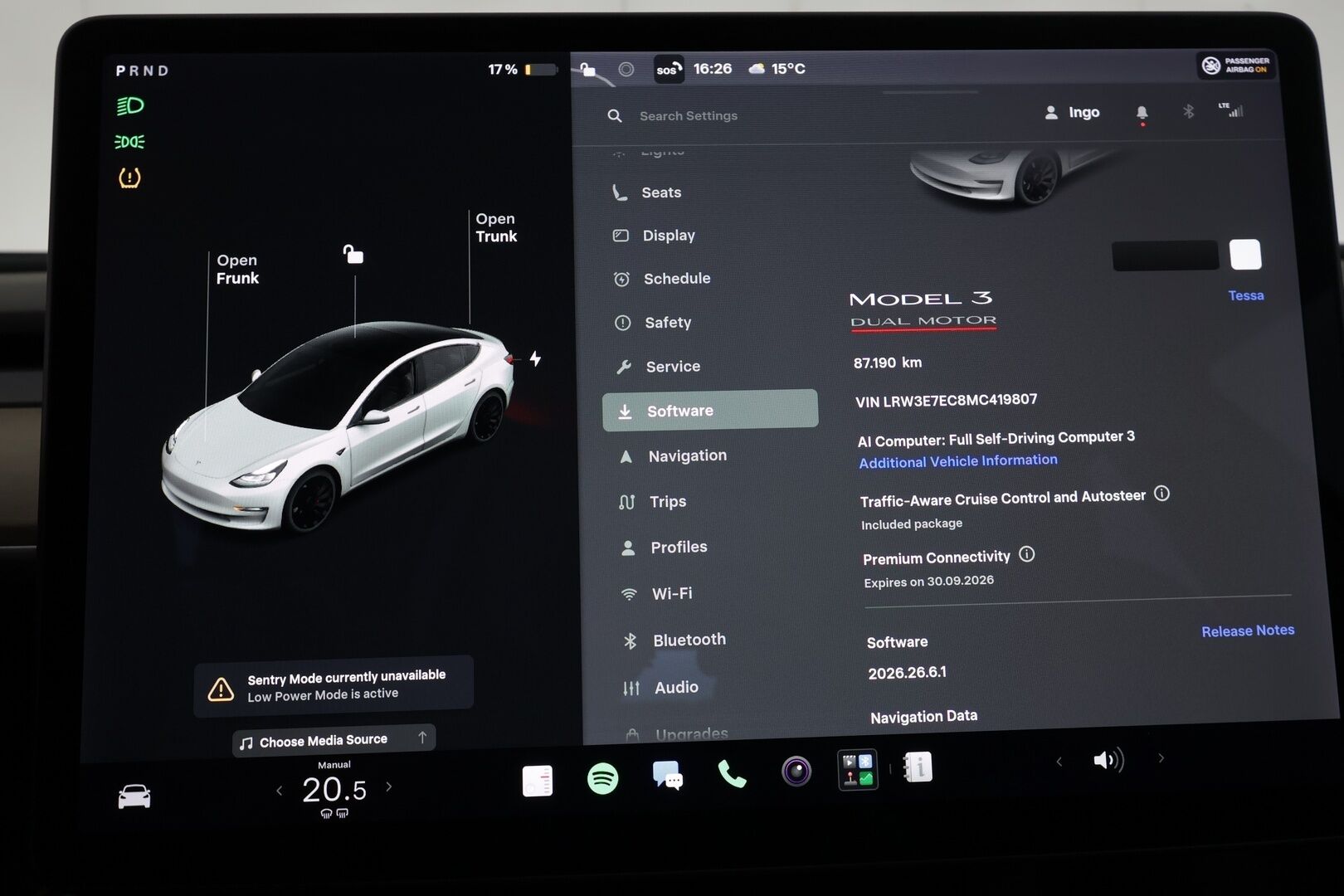 Tesla Model 3 2021 Performance - | ACC | ILP | Matrix | Track Mode | Lasikatto | Premium Audio | P.kamera ja tutkat | Sähkönahat | Muistipenkki | Autosteer | 2x renkaat aluin | 