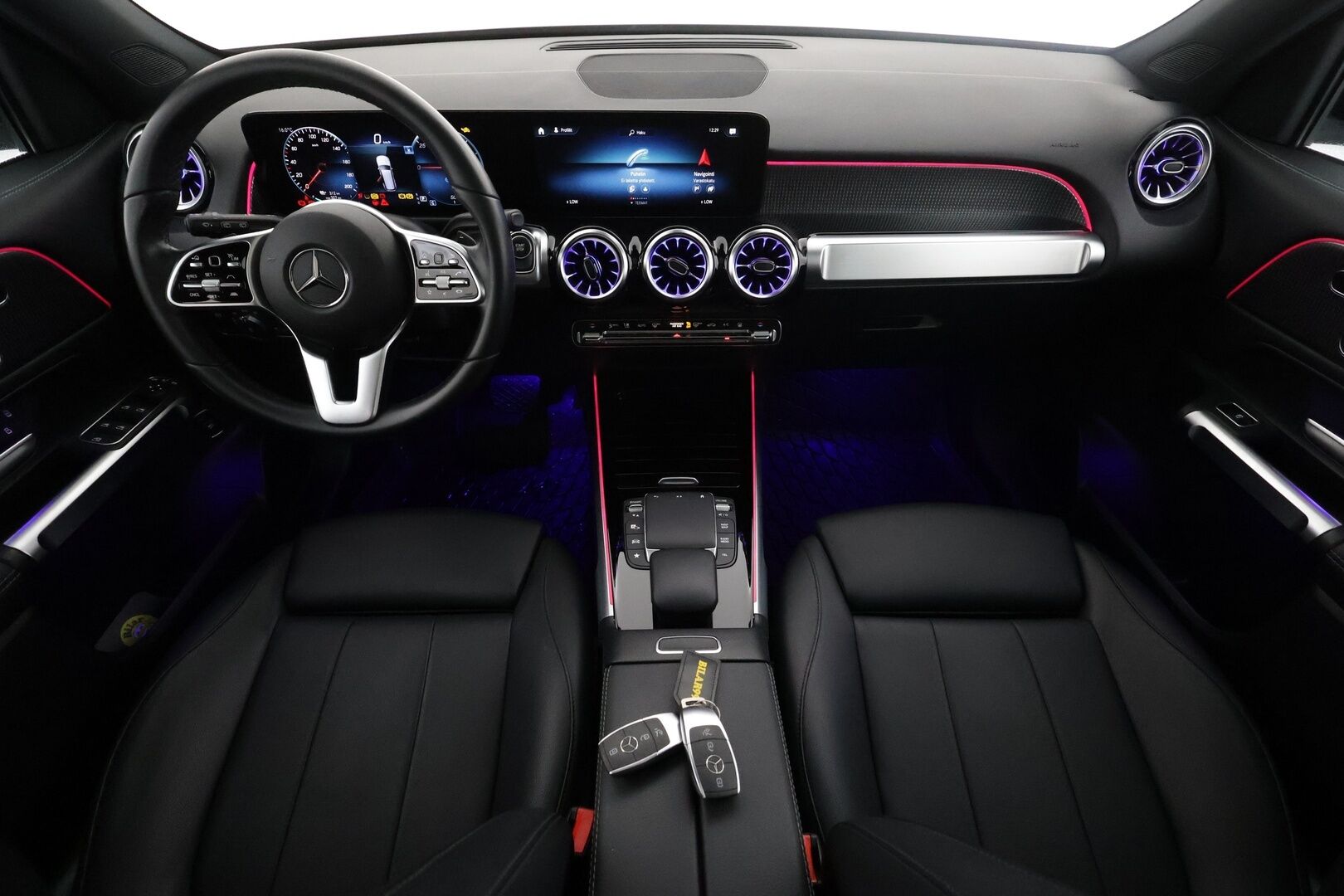 MERCEDES-BENZ EQB 2023 300 4MATIC Business - | DTR+ | ILP | Sähkönahat muistilla | Panorama | Widescreen | Ambient light | Keyless | P.kamera | Active Lane Assist | Navi | 2x renkaat aluin | ALV |