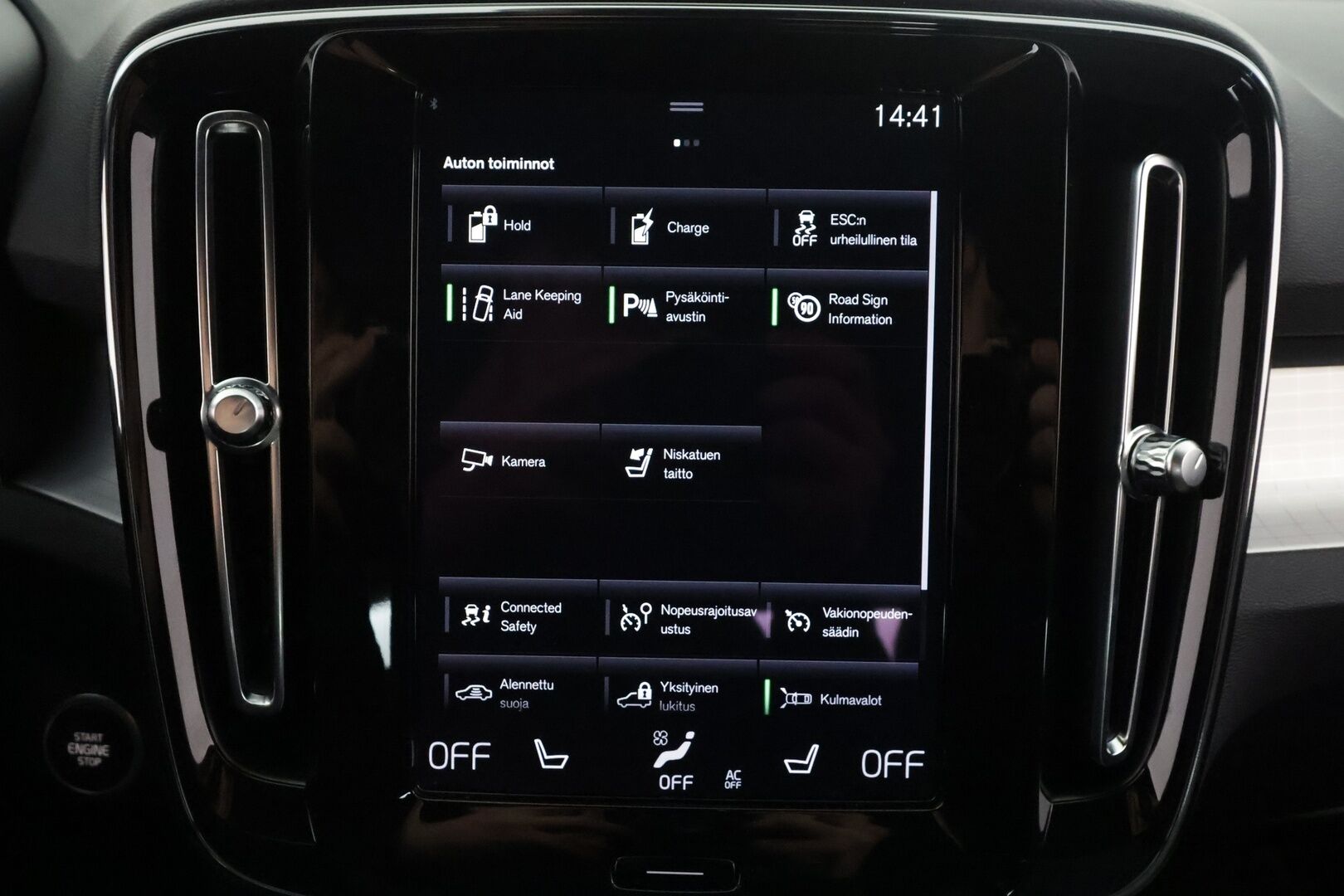 Volvo XC40 2024 T4 TwE Plus Dark aut - | ACC | Harman/Kardon | Muistipenkki | Sporttipenkit sähköllä | P.kamera | Pilot Assist | Keyless | Lämm. ratti | Merkkihuollot | 2x renkaat aluin | 
