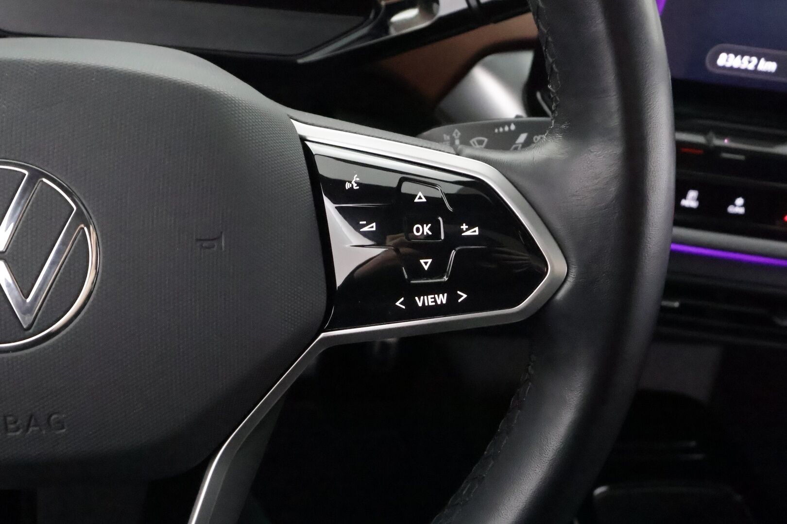 Volkswagen ID.5 2022 Pro Performance 150 kW, akku 77 kWh - | ACC | ILP | Koukku | Matrix-LED | Lasikatto | 360-Kamera | Hierovat ergoactive Sporttipenkit | HUD | Keyless | Apple&Android | Merkkihuollettu | Kahdet Renkaat |