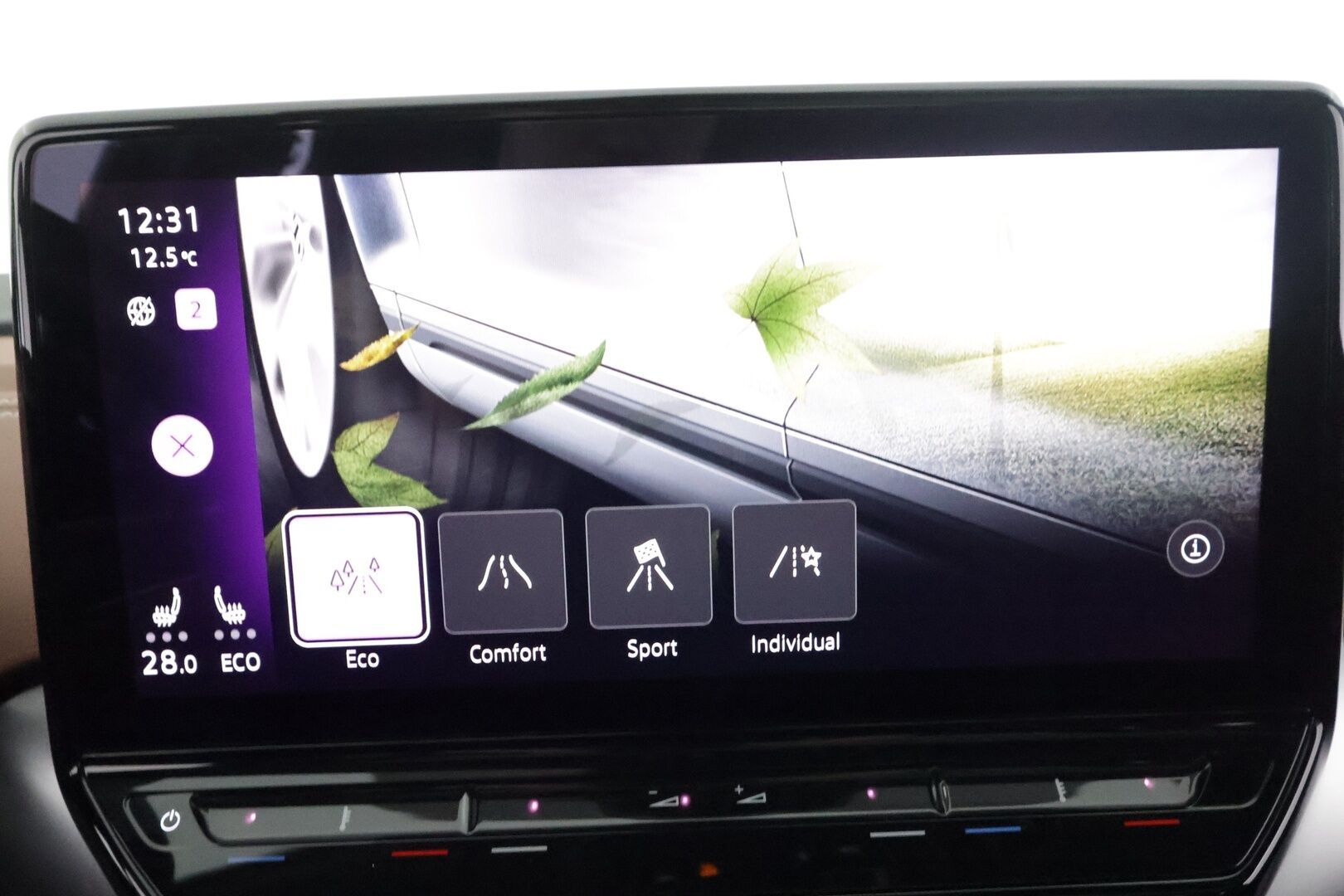 Volkswagen ID.5 2022 Pro Performance 150 kW, akku 77 kWh - | ACC | ILP | Koukku | Matrix-LED | Lasikatto | 360-Kamera | Hierovat ergoactive Sporttipenkit | HUD | Keyless | Apple&Android | Merkkihuollettu | Kahdet Renkaat |