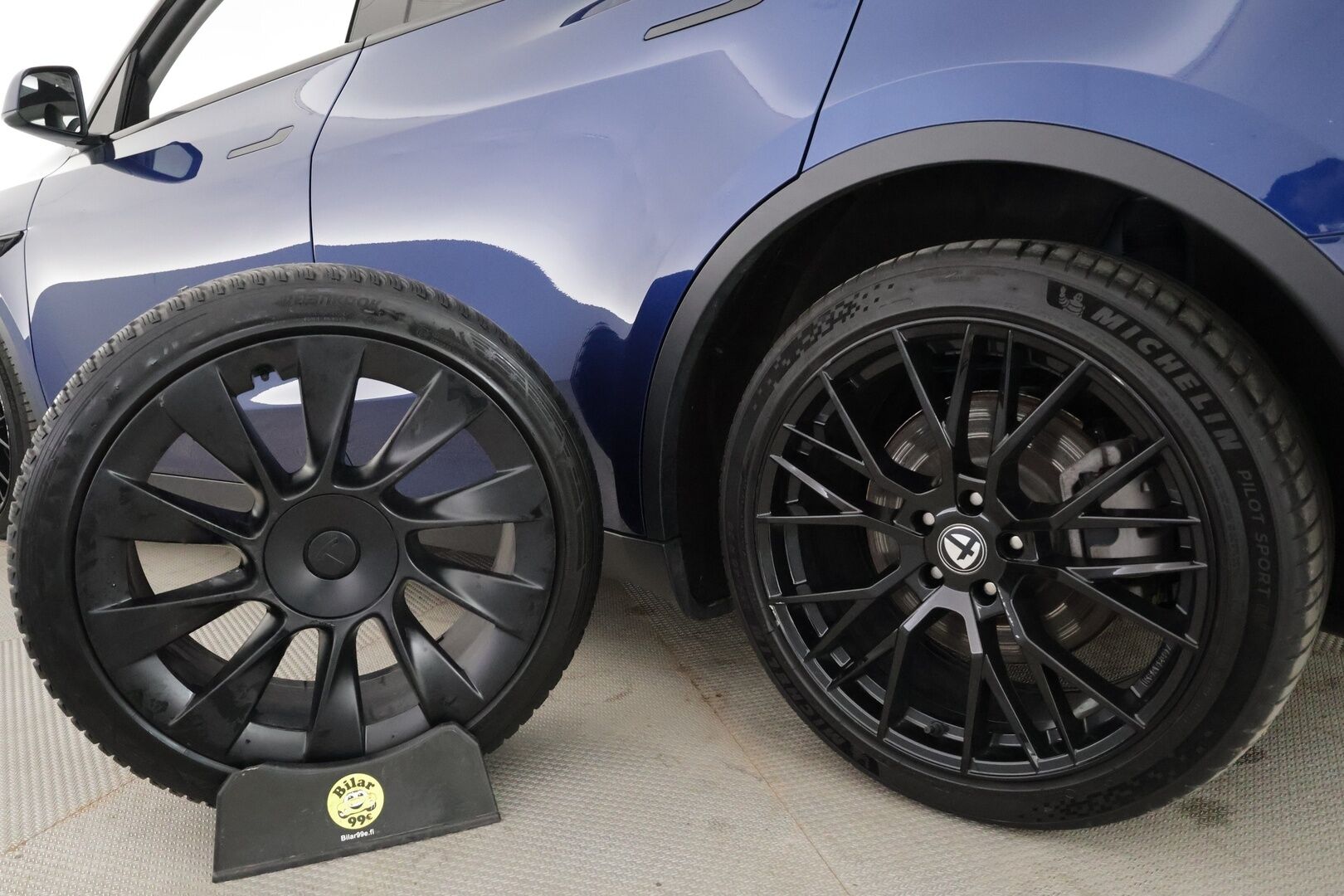 Tesla Model Y 2021 Long Range - | ILP | Lasikatto | ACC | Matrix-LED | P.Kamera | Muistipenkki | Premium Audio | Navi | Kaistavahti | Keyless | 2x Latauskaapelit | Kahdet renkaat |  