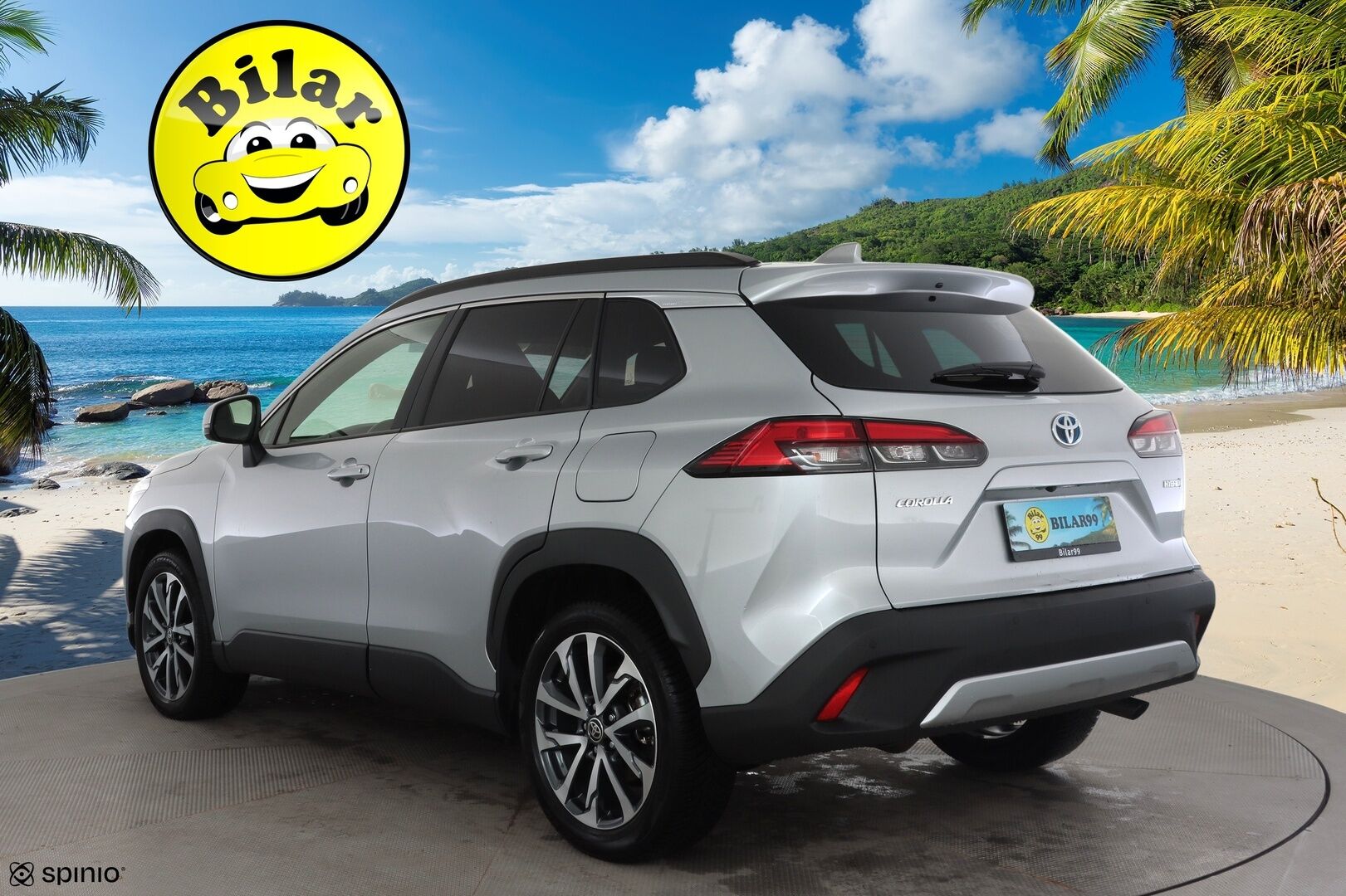 TOYOTA COROLLA CROSS 2023 2.0 Hybrid AWD-i Active - | ACC | Lasikatto | LED | P.Kamera | Kaistavahti | Katveavustin | Navi | Keyless | Digimittaristo | PDA | Merkkihuollot |