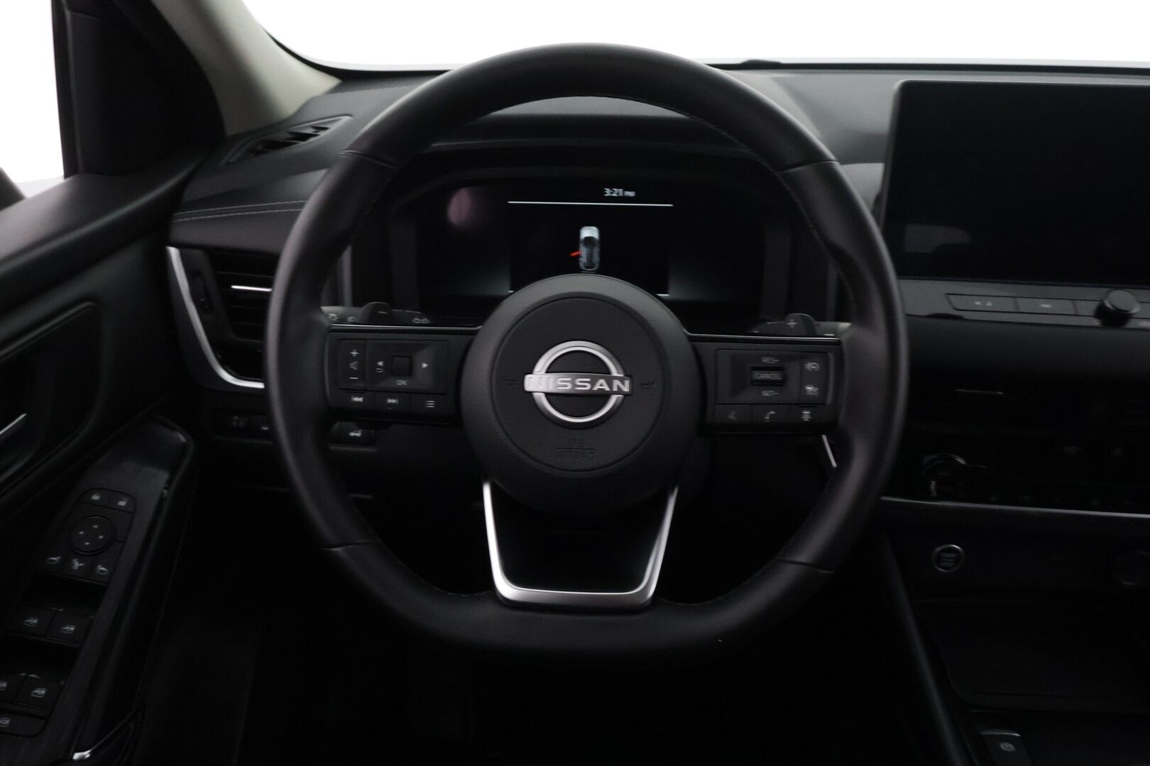 NISSAN QASHQAI 2024 MHEV 158 Xtronic 2WD N-Connecta 12.3 TFT - | ACC | Koukku | 360° kamera | Keyless | Lane Assist | BSM | Lämm. ratti | Lämm. tuulilasi | Digimittaristo | Apple & Android | LED | 2x renkaat aluin |