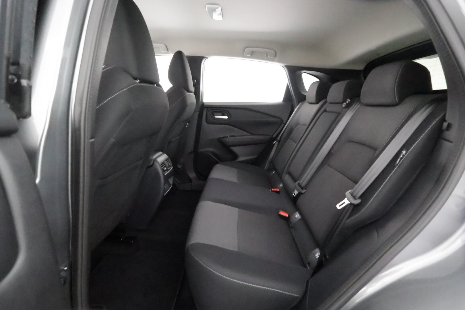 NISSAN QASHQAI 2024 MHEV 158 Xtronic 2WD N-Connecta 12.3 TFT - | ACC | Koukku | 360° kamera | Keyless | Lane Assist | BSM | Lämm. ratti | Lämm. tuulilasi | Digimittaristo | Apple & Android | LED | 2x renkaat aluin |