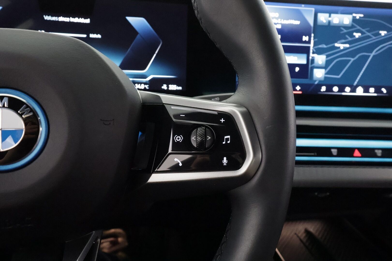 BMW I5 2024 G60 xDrive40 M Sport - Driving assistant prof. | Harman/Kardon | Koukku | Adapt.LED | P-kamera | Widescreen | Kahdet renkaat - KORKO VAIN 3,99 %