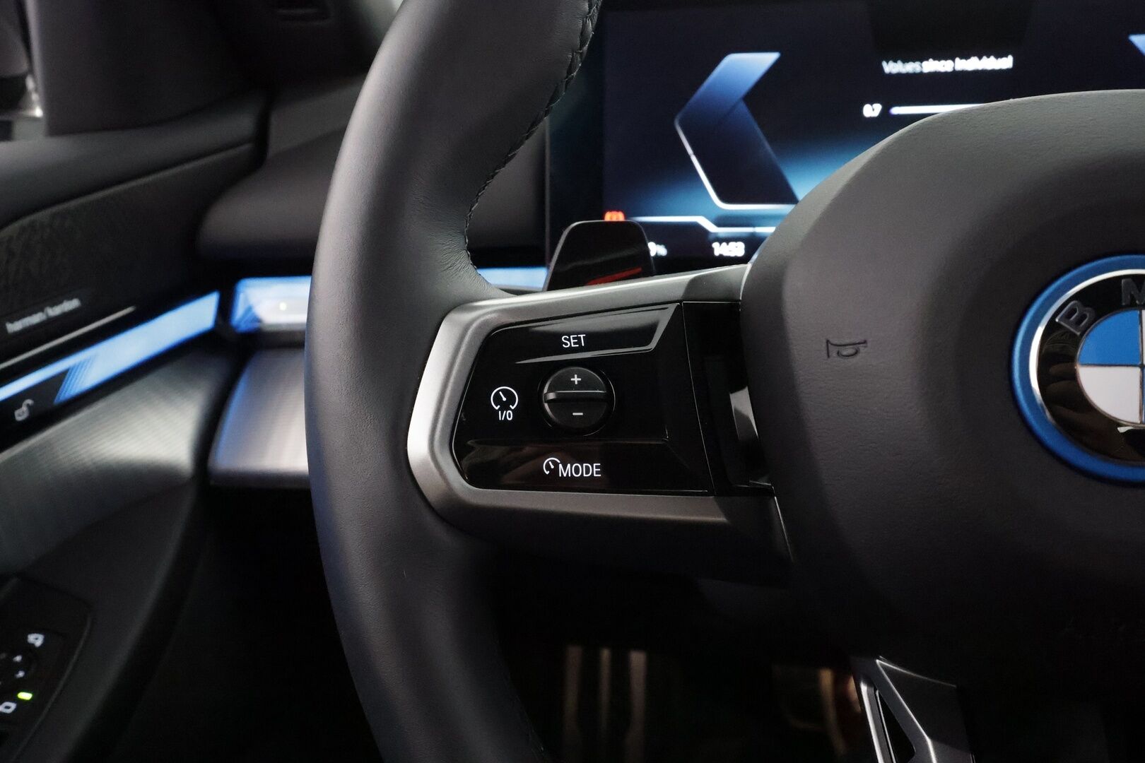 BMW I5 2024 G60 xDrive40 M Sport - Driving assistant prof. | Harman/Kardon | Koukku | Adapt.LED | P-kamera | Widescreen | Kahdet renkaat - KORKO VAIN 3,99 %