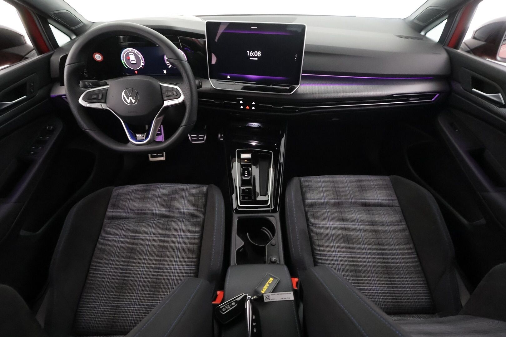 VOLKSWAGEN GOLF 2026 GTE 200 kW (PHEV) DSG-automaatti - | HUD | ACC | Matrix-LED | P.Kamera | Digimittaristo | Navi | Kaistavahti | Facelift | Kahdet renkaat | 2x Latauskaapelit |