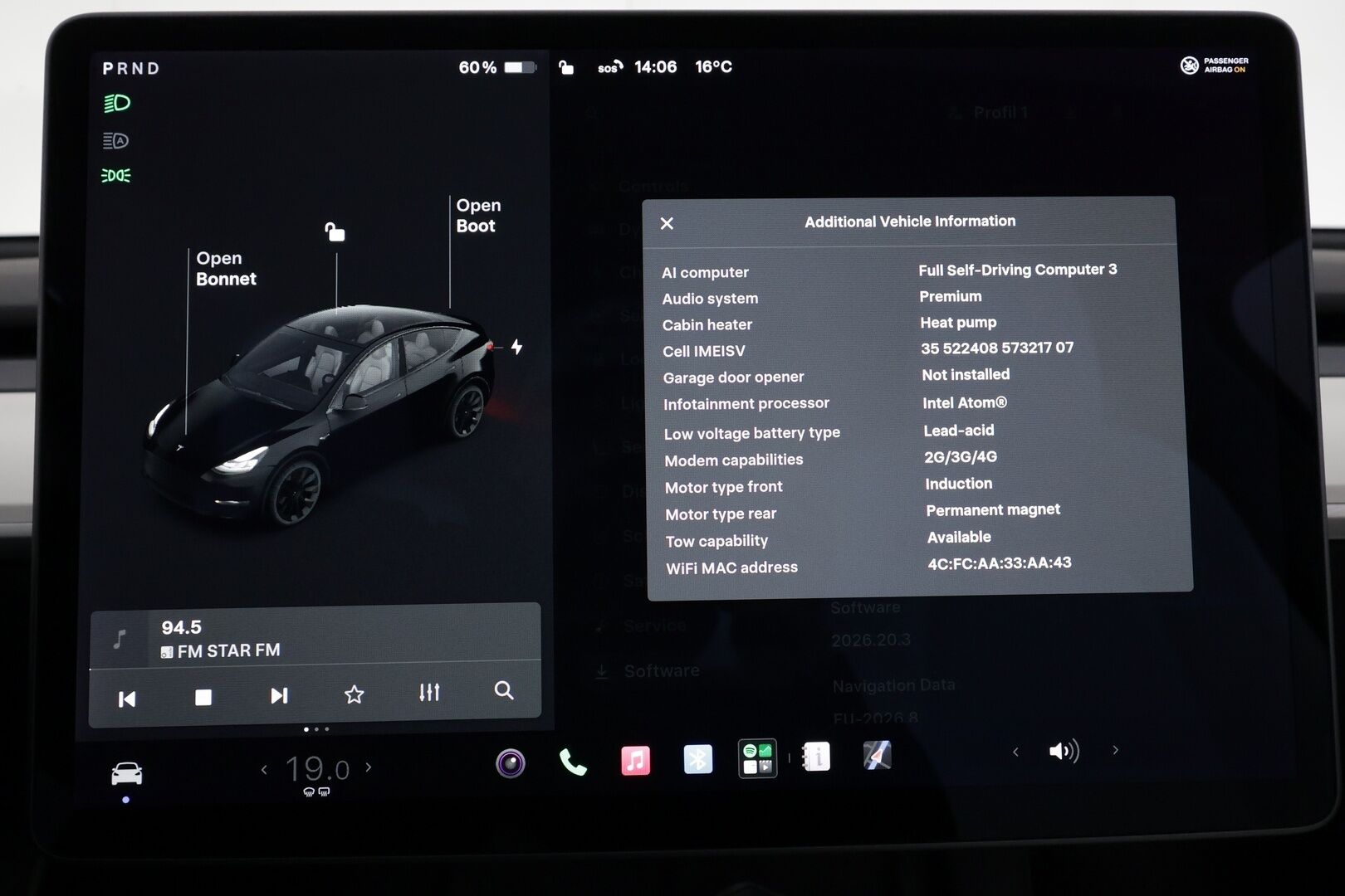 TESLA MODEL Y 2021 Long Range - | ILP | Koukku | Lasikatto | ACC | Matrix-LED | P.Kamera | Muistipenkki | Premium Audio | Navi | Kaistavahti | Keyless | 2x Latauskaapelit | Kahdet renkaat |
