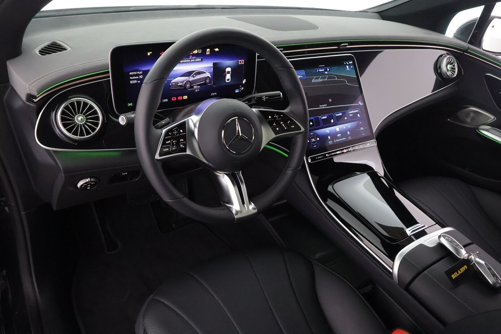 MERCEDES-BENZ EQE 2025 350 4MATIC AMG - | Koukku | ILP | Panorama | Distronic | Burmester | P.Kamera | LED-HP | Comfort-penkit Muistilla | Navi | Katveavustin | Kaistavahti | Keyless | Kahdet renkaat |