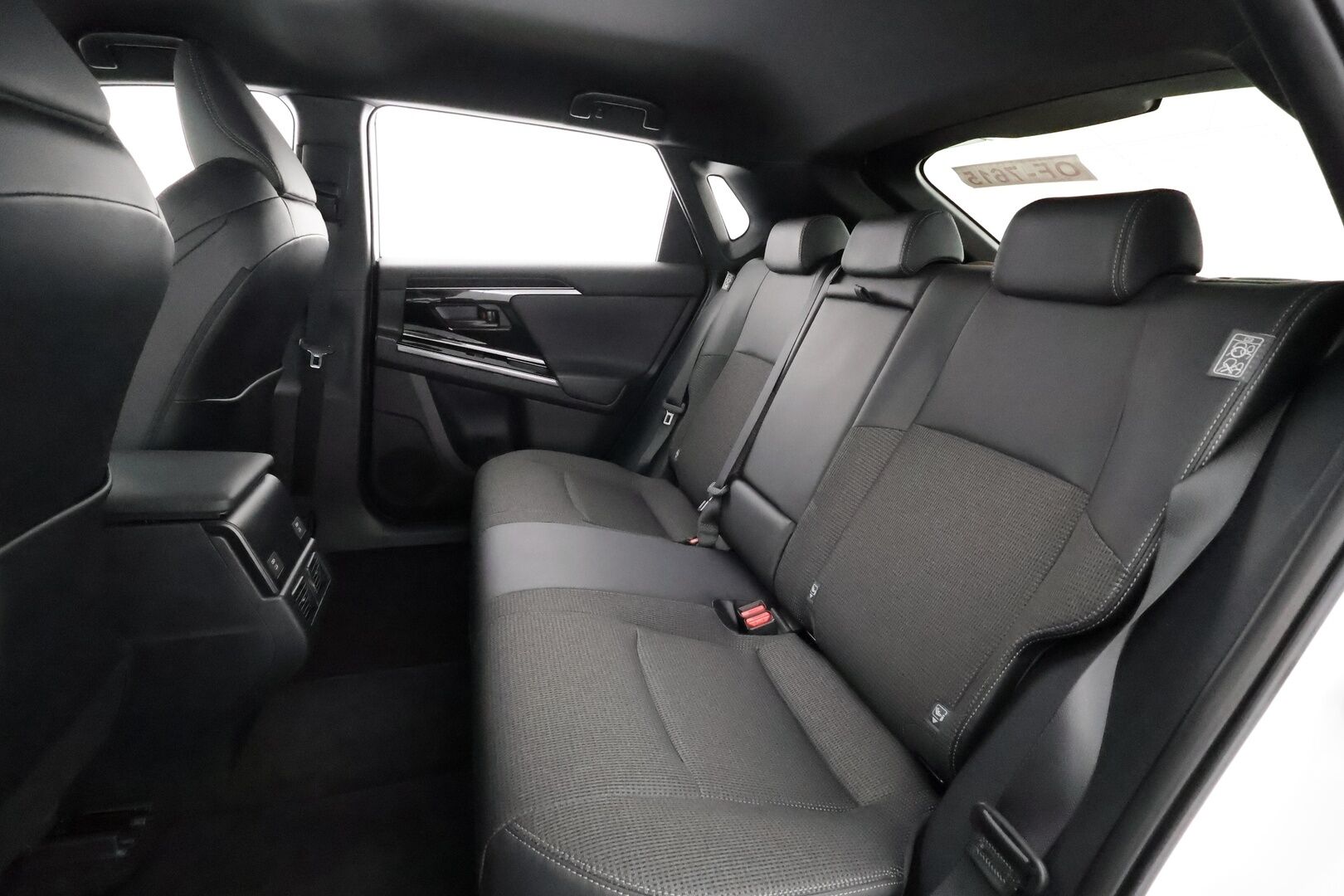 TOYOTA BZ4X 2023 71,4kWh Style - | ACC | ILP | Sähköpenkki | Puolinahat | AHS-LED | P.kamera ja tutkat | Keyless | Lämm. ratti ja tuulilasi | LDA | PDA | RSA | Navi | 2x renkaat aluin |