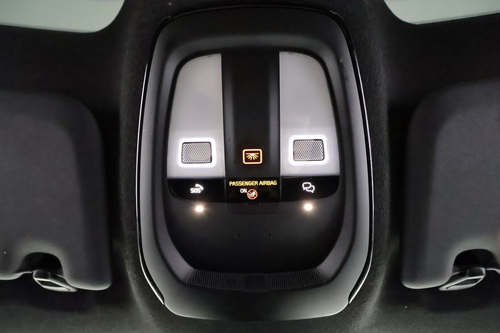 Volvo C40 2024 Recharge Twin Ultimate 82kWh - | ACC | ILP | Koukku | Pixel-LED | Harman/Kardon | Lasikatto | 360° | Muistipenkki | Sporttipenkit sähköllä | BLIS | Pilot Assist | 2x renkaat aluin |