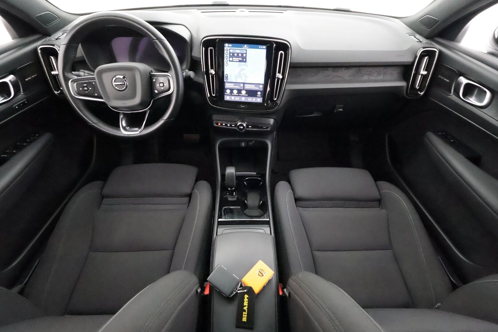 Volvo C40 2024 Recharge Twin Ultimate 82kWh - | ACC | ILP | Koukku | Pixel-LED | Harman/Kardon | Lasikatto | 360° | Muistipenkki | Sporttipenkit sähköllä | BLIS | Pilot Assist | 2x renkaat aluin |