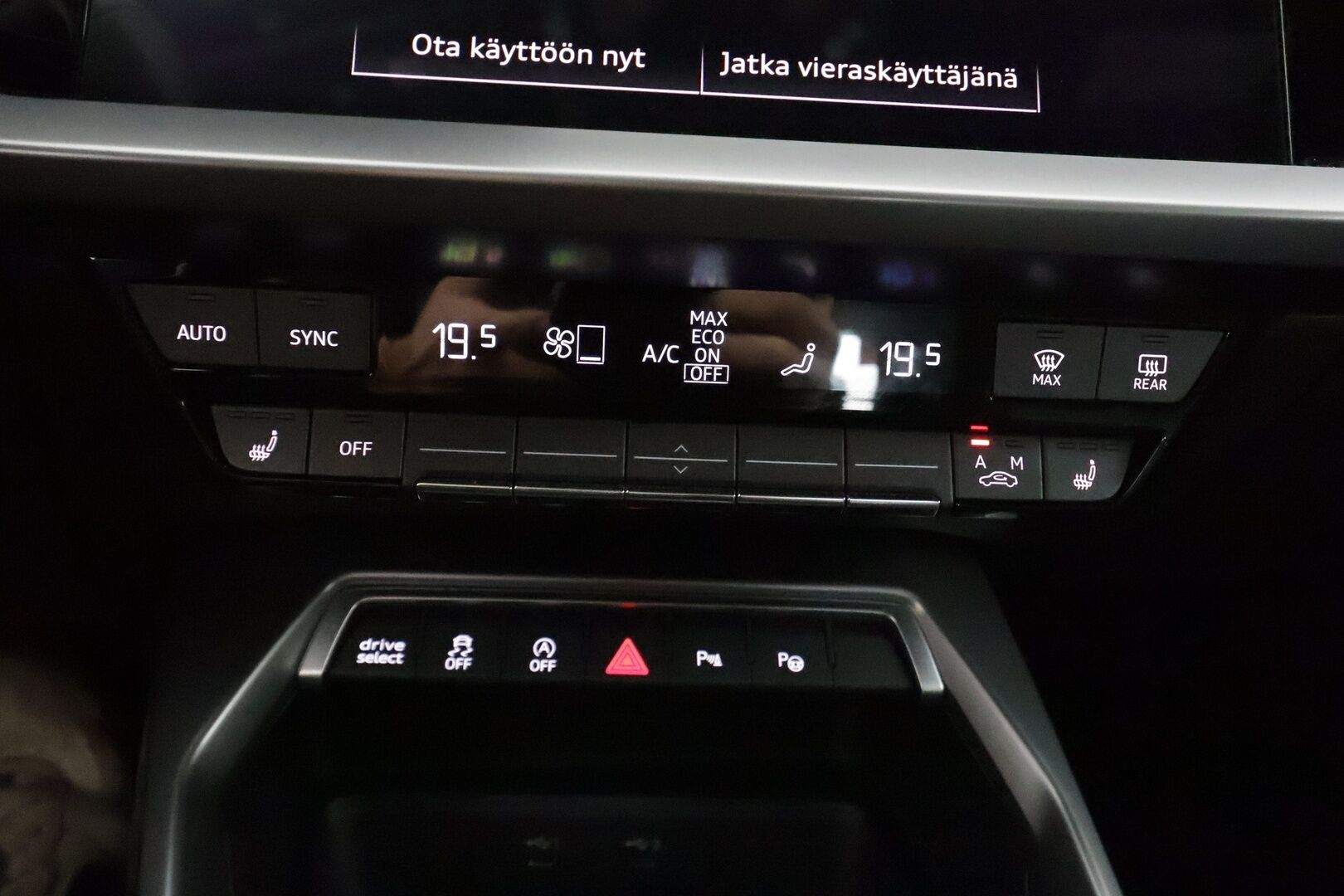 Audi A3 2024 Sportback Progress 30 TFSI 81kW MHEV S tronic - | ACC | Sporttipenkit | Digimittaristo | LED | Kaistavahti | Pre Sense | Apple & Android | Aut. pitkät | P. tutkat | Merkkihuollettu | 