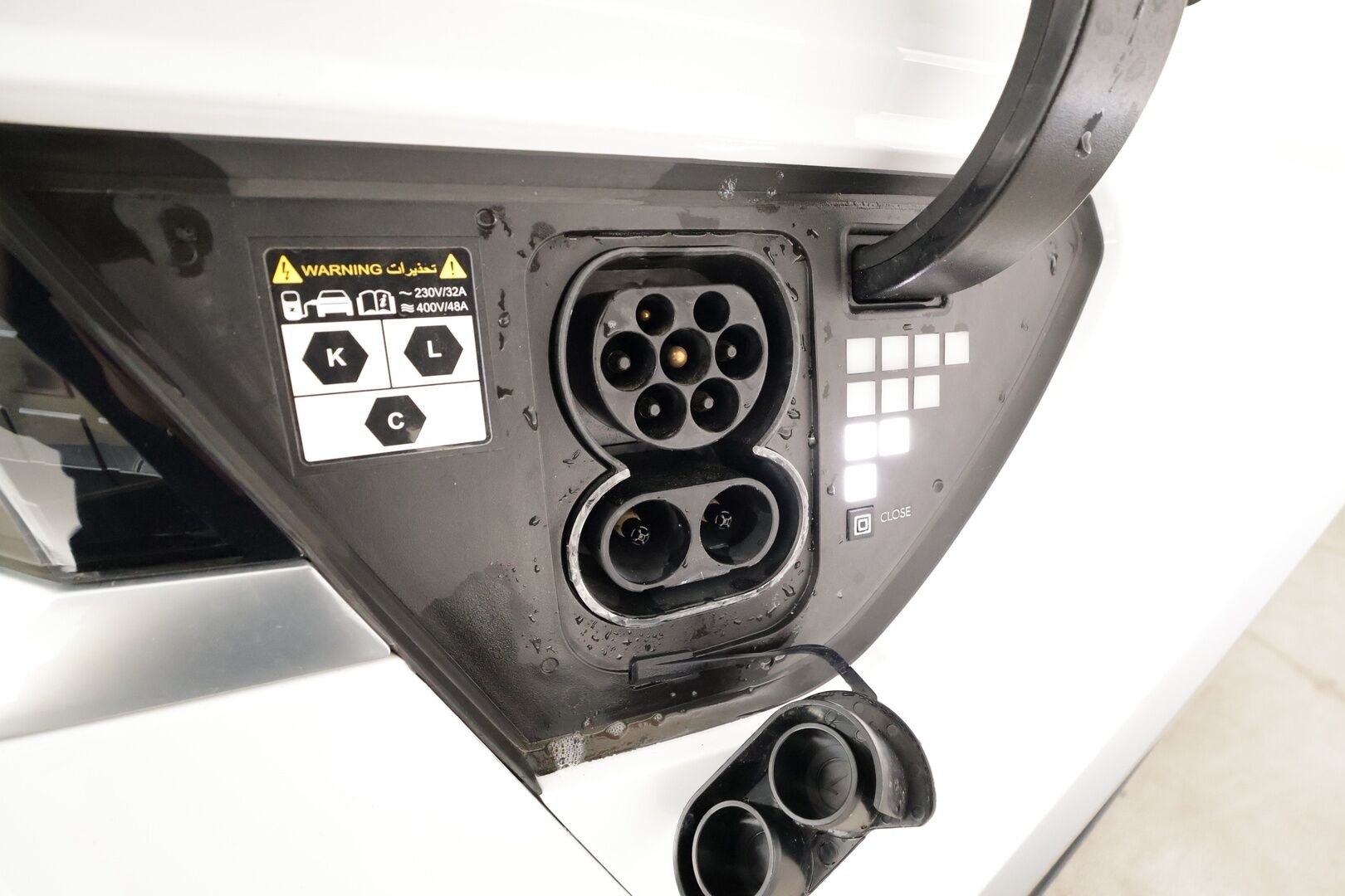 HYUNDAI IONIQ 5 2022 58 kWh AWD Premium - | ACC | ILP | HUD | 360° | Lasikatto | BOSE | Ilm. relax nahat | Muistipenkki | HDA | BSM | V2L | Lämm. ratti | Merkkihuollot | ALV |