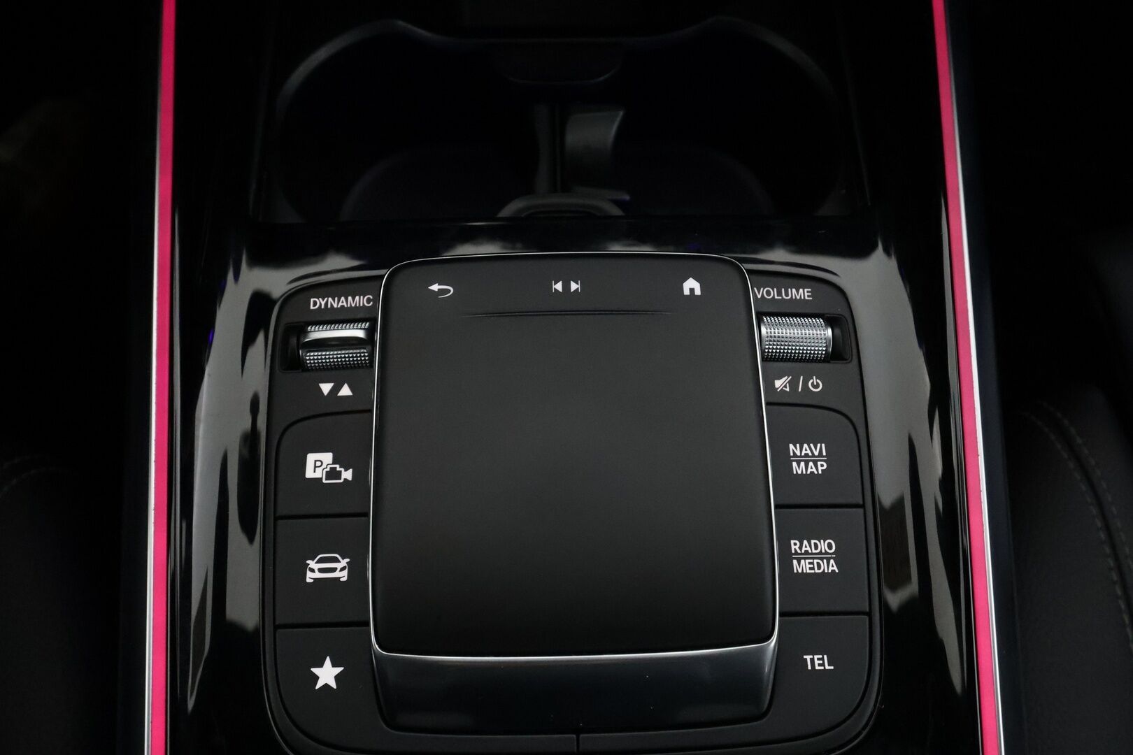 MERCEDES-BENZ EQA 2023 300 4MATIC Business - | Distronic+ | ILP | Widescreen | Muistipenkit | Ambient light | P.kamera | Keyless | LED | Lane Assist | BSM | 2x renkaat aluin | Merkkihuollot |