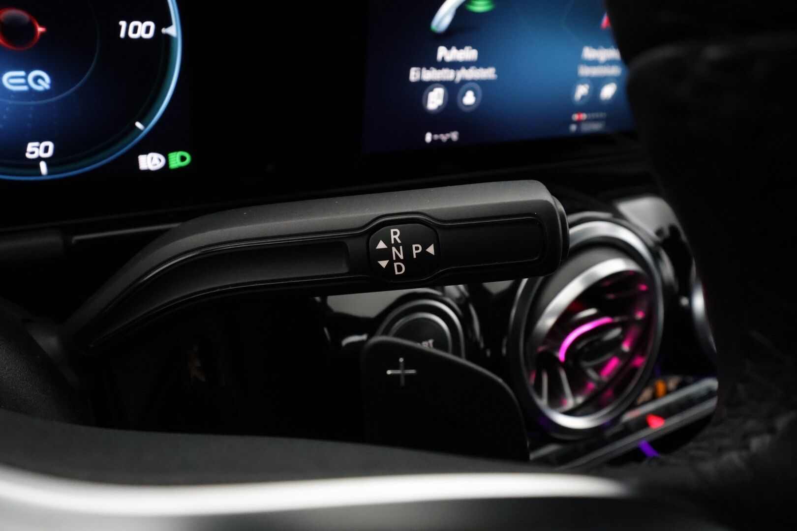 MERCEDES-BENZ EQA 2023 300 4MATIC Business - | Distronic+ | ILP | Widescreen | Muistipenkit | Ambient light | P.kamera | Keyless | LED | Lane Assist | BSM | 2x renkaat aluin | Merkkihuollot |