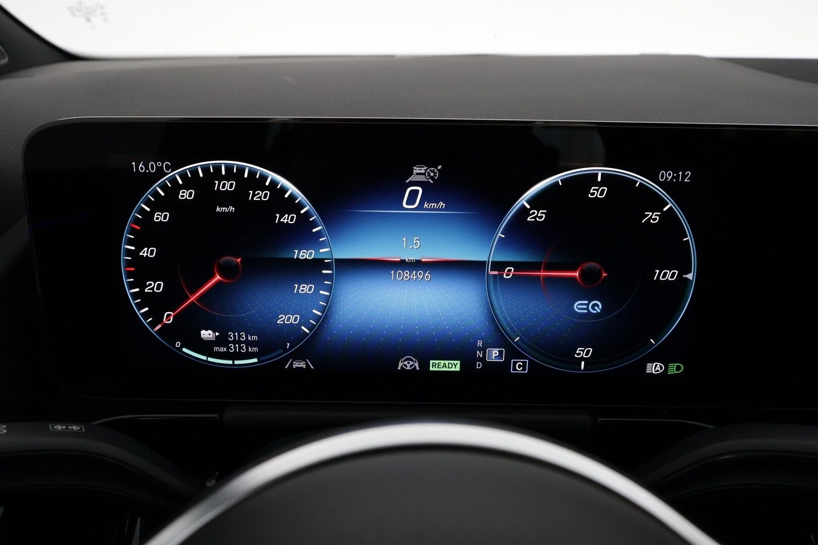 MERCEDES-BENZ EQA 2023 300 4MATIC Business - | Distronic+ | ILP | Widescreen | Muistipenkit | Ambient light | P.kamera | Keyless | LED | Lane Assist | BSM | 2x renkaat aluin | Merkkihuollot |