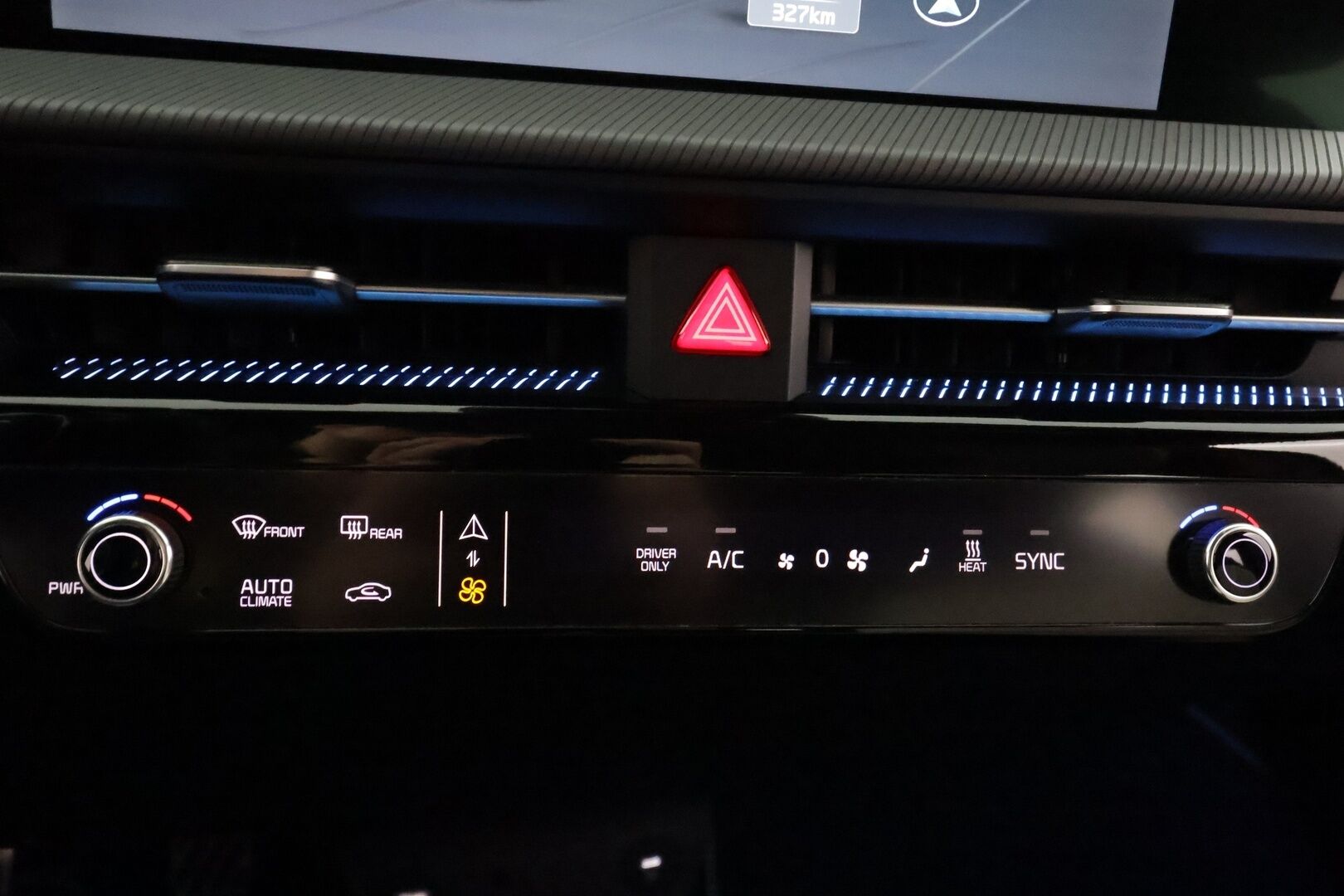 KIA EV6 2023 GT-Line AWD 77 kWh 325 hv - | ACC | ILP | Meridian | Ilmastoidut relax penkit | HUD | 360° | Muistipenkki | V2L | HDA | BSM | CTA | Ambient light | Merkkihuollot | 