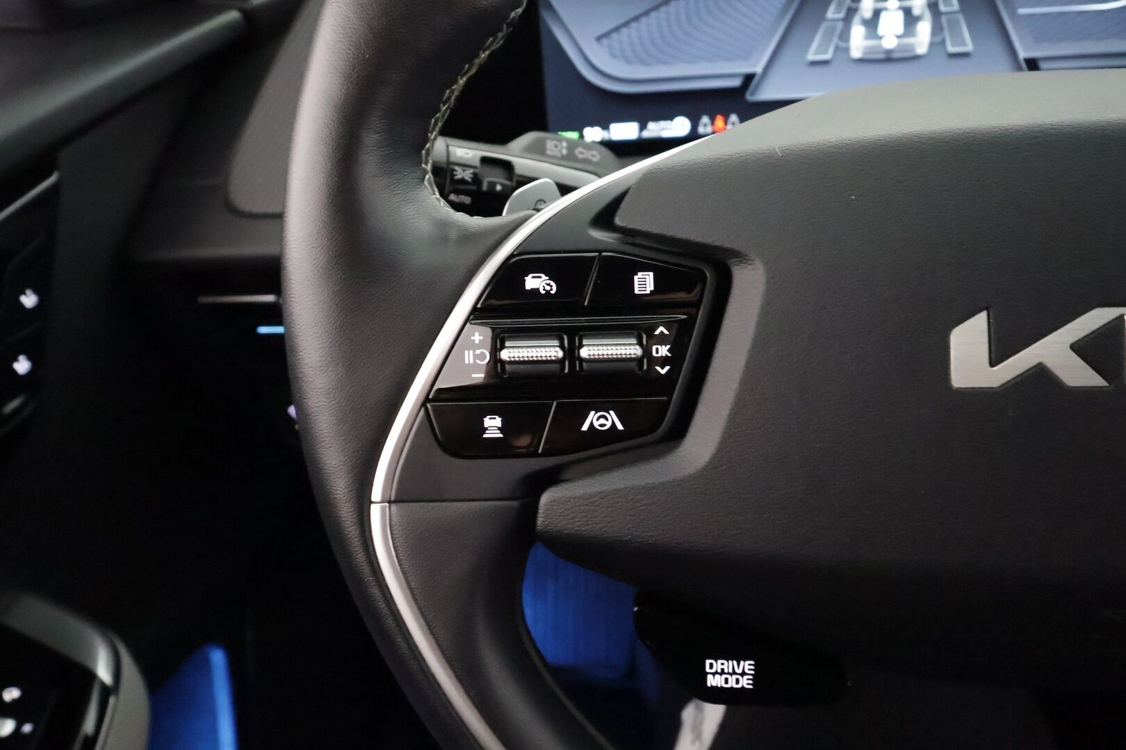 KIA EV6 2023 GT-Line AWD 77 kWh 325 hv - | ACC | ILP | Meridian | Ilmastoidut relax penkit | HUD | 360° | Muistipenkki | V2L | HDA | BSM | CTA | Ambient light | Merkkihuollot | 