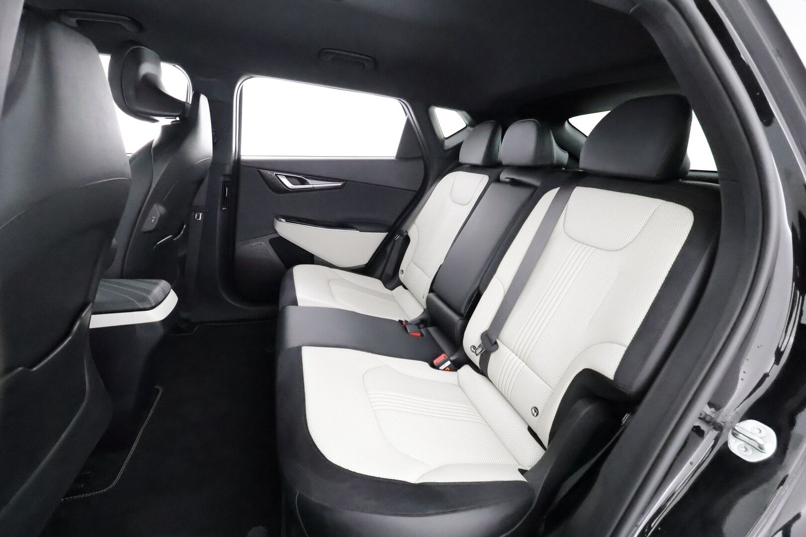 KIA EV6 2023 GT-Line AWD 77 kWh 325 hv - | ACC | ILP | Meridian | Ilmastoidut relax penkit | HUD | 360° | Muistipenkki | V2L | HDA | BSM | CTA | Ambient light | Merkkihuollot | 