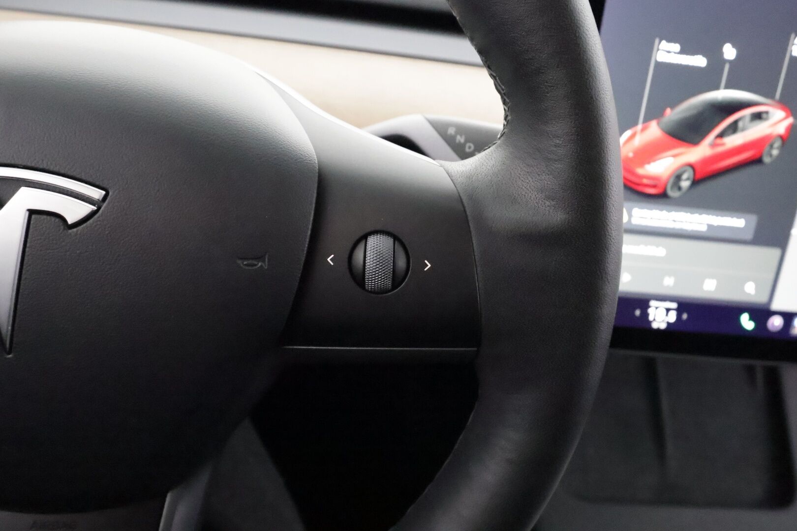 TESLA MODEL 3 2021 Standard Range Plus - | ACC | ILP | EAP | Refresh | Lasikatto | Matrix-LED | Muistipenkki | Sähkönahat | P.kamera | Aidot p.tutkat |  2x renkaat aluin | ALV | 