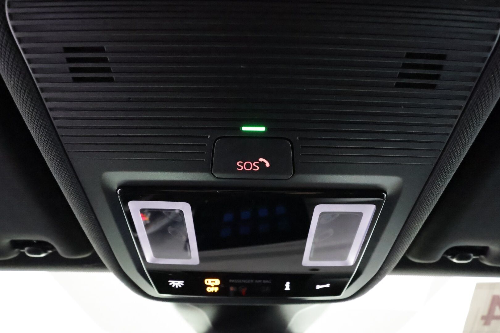VOLKSWAGEN ID.4 2023 Pro Performance Business 150 kW, akku 77 kWh - | ILP | Koukku | HUD | ACC | Matrix-LED | 360 | Hierovat Sporttipenkit Muistilla | Navi | Kaistavahti | Keyless | 2x Latauskaapelit | Kahdet renkaat | Merkkihuollot |
