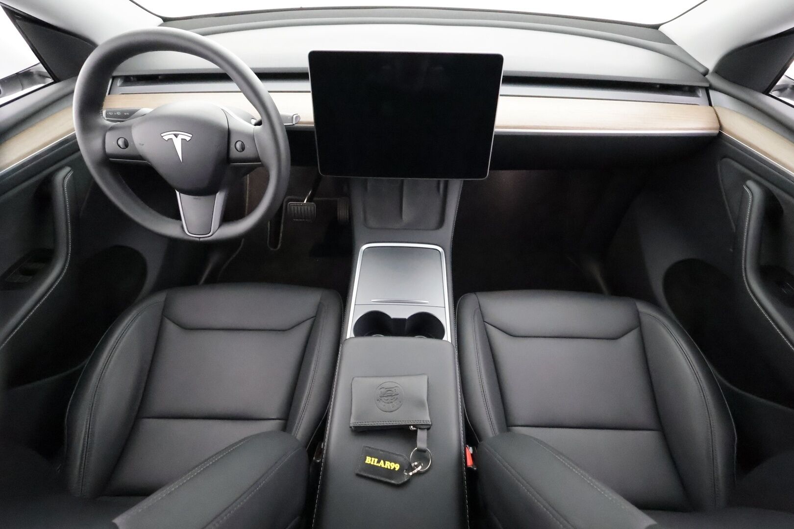 Tesla Model Y 2024 Long Range - | ILP | ACC | Lasikatto | Matrix-LED | P.Kamera | Muistipenkki | Premium Audio | Navi | Kaistavahti | Keyless | 2x Latauskaapelit | Kahdet renkaat |