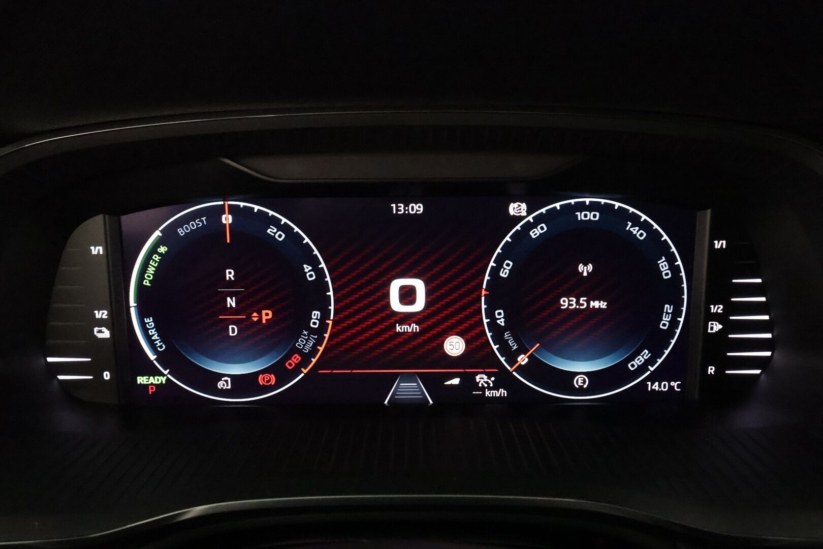 Skoda Octavia 2024 1,4 TSI PHEV RS Ambition iV DSG Autom. - | Webasto | Koukku | ACC | Matrix-LED | P.Kamera | HUD | Kaistavahti | Navi | Keyless | Merkkihuollot | 2x Latauskaapelit |