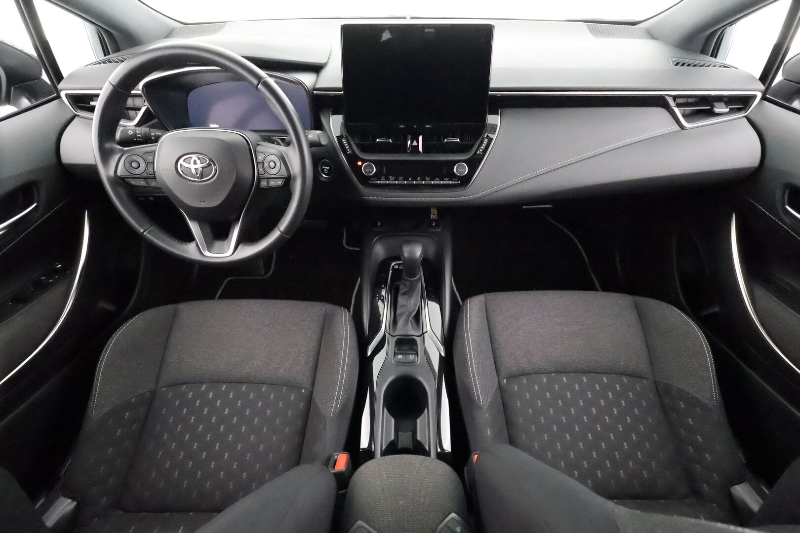 TOYOTA COROLLA 2023 Touring Sports 2,0 Hybrid Launch Edition - | ACC | LED | P.Kamera | Navi | Apple&Android | Kahdet Renkaat |