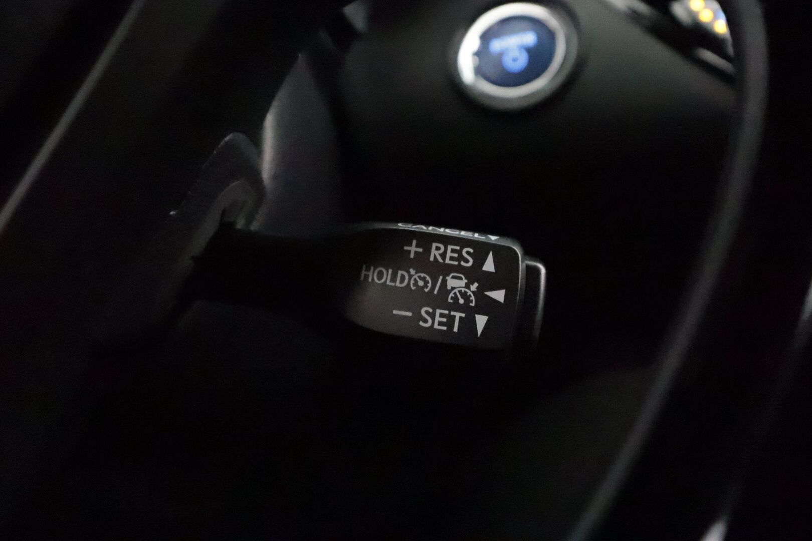TOYOTA C-HR 2019 1.8 Hybrid Style - | ACC | LED | P.Kamera | Kaistavahti | Katveavustin | Keyless | Bluetooth | Ratinlämmitys |